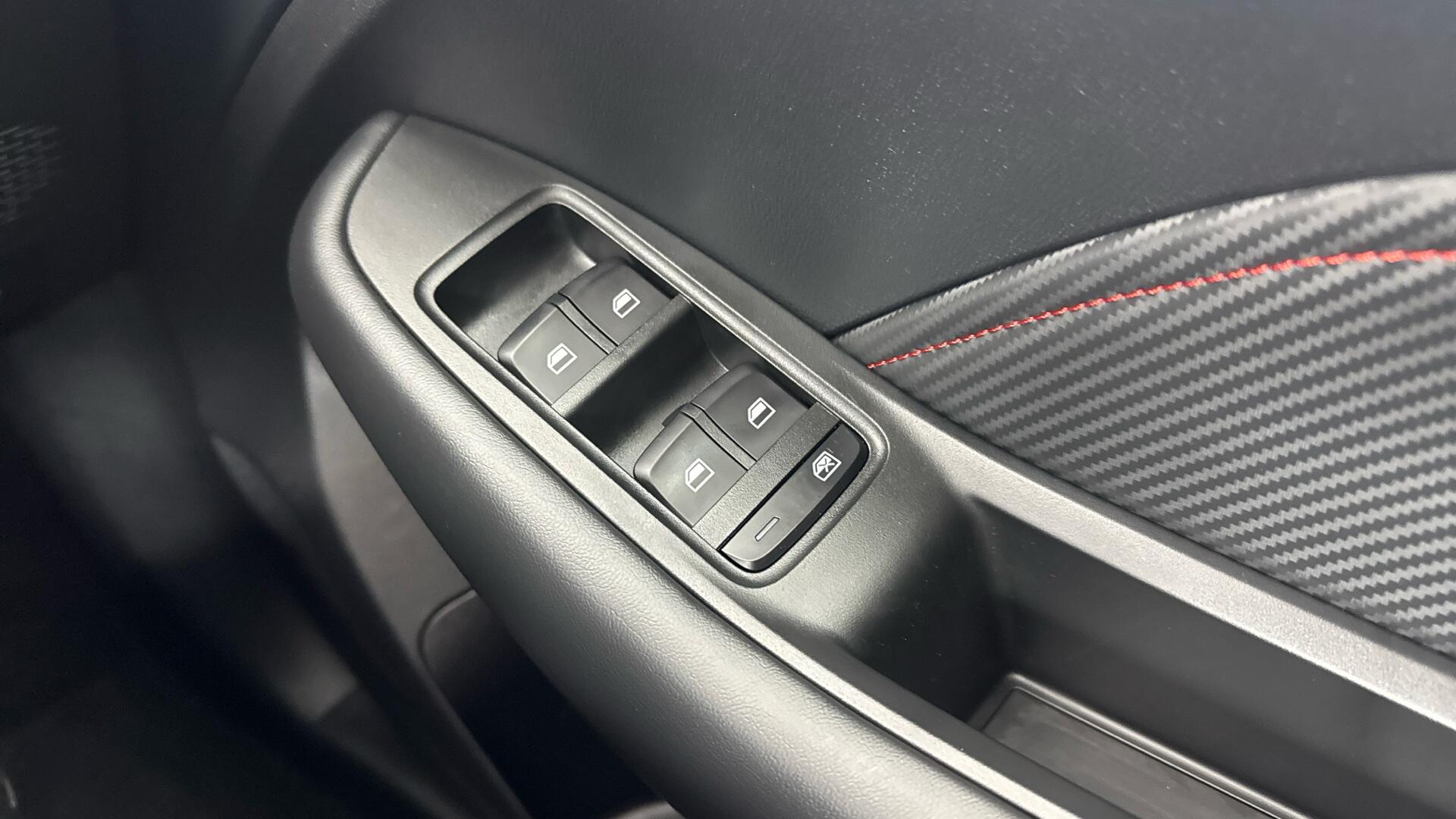 MG ZS view 43