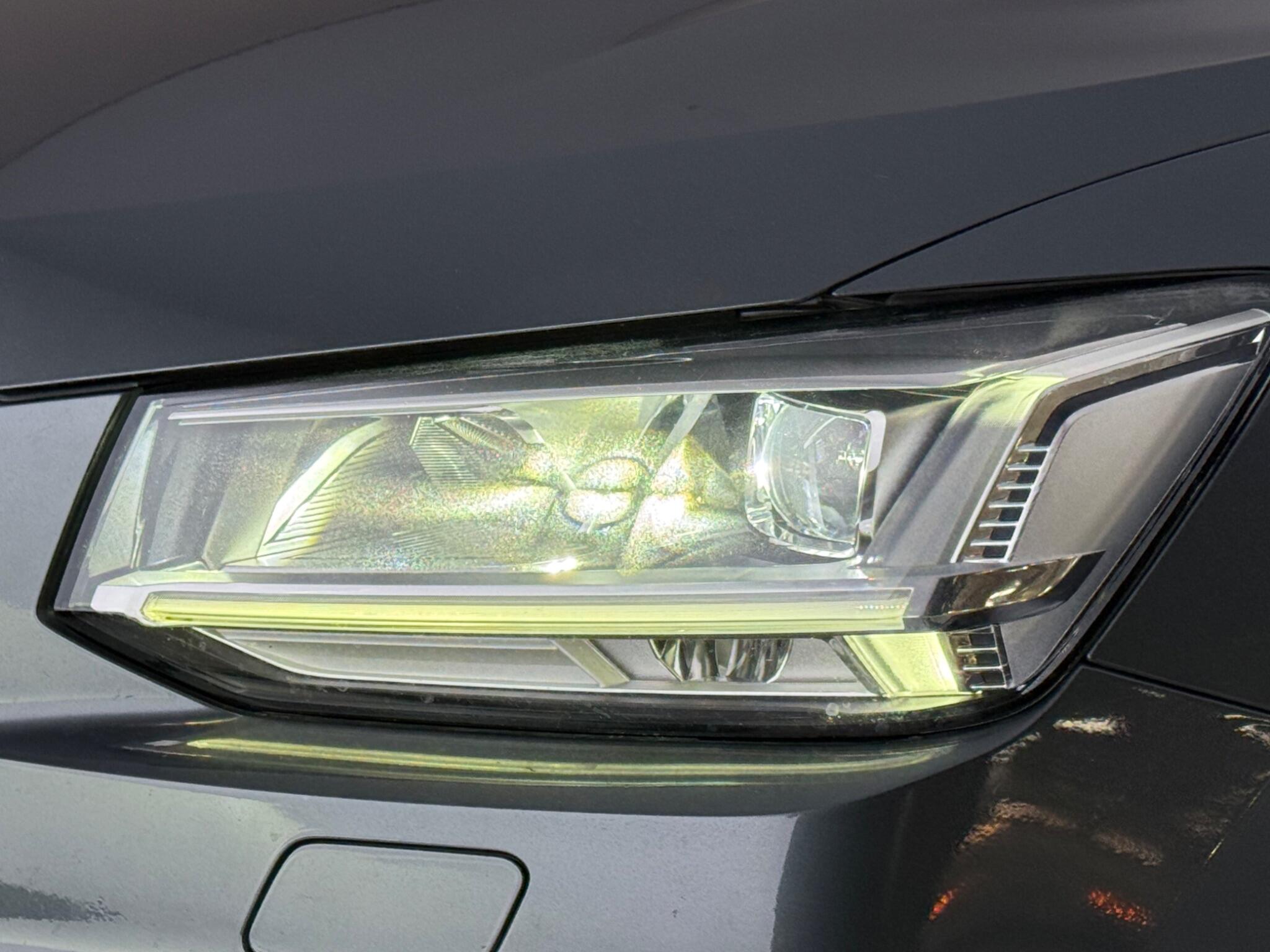 Audi Q2 view 12