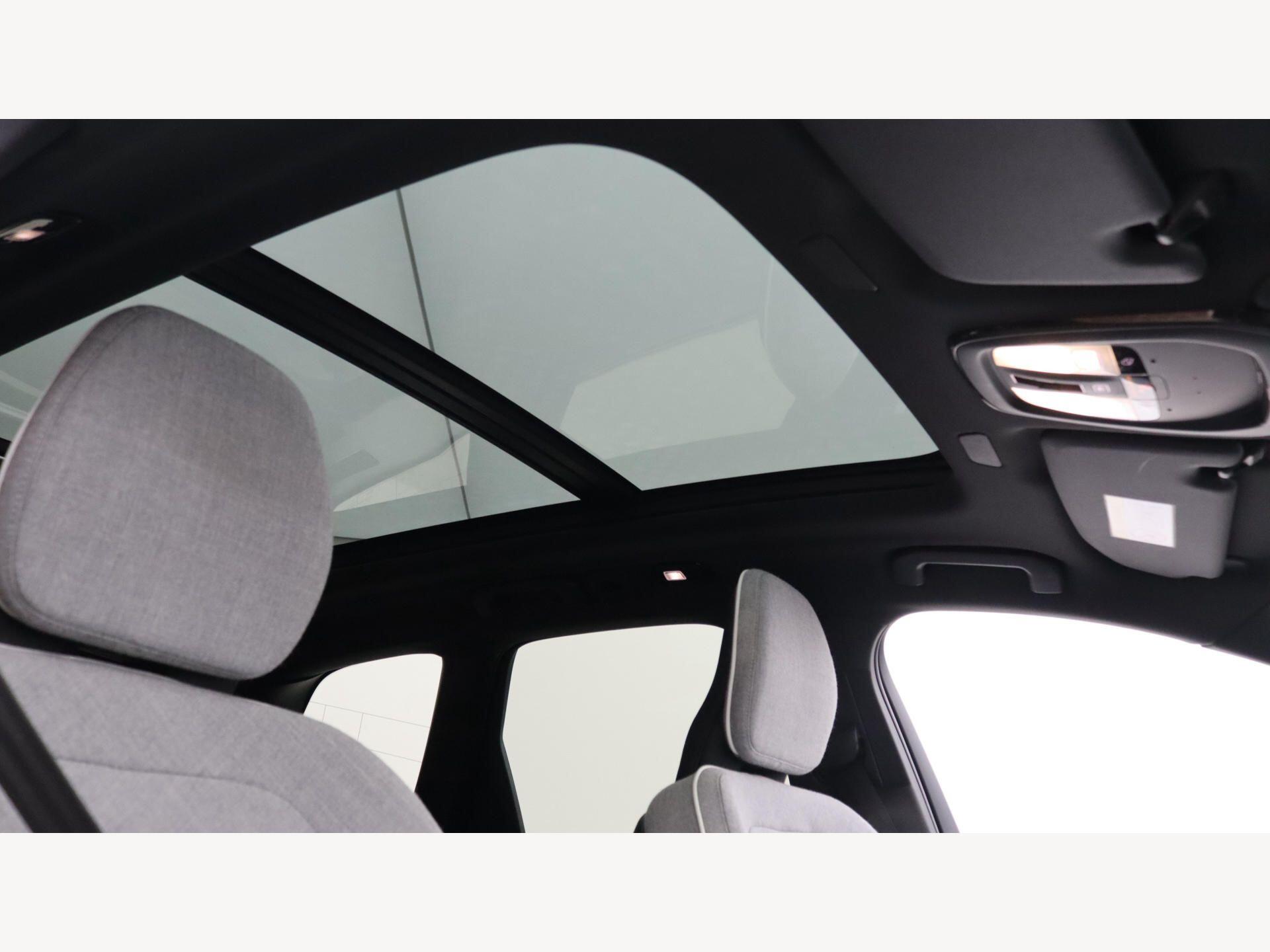 Volvo XC60 view 31