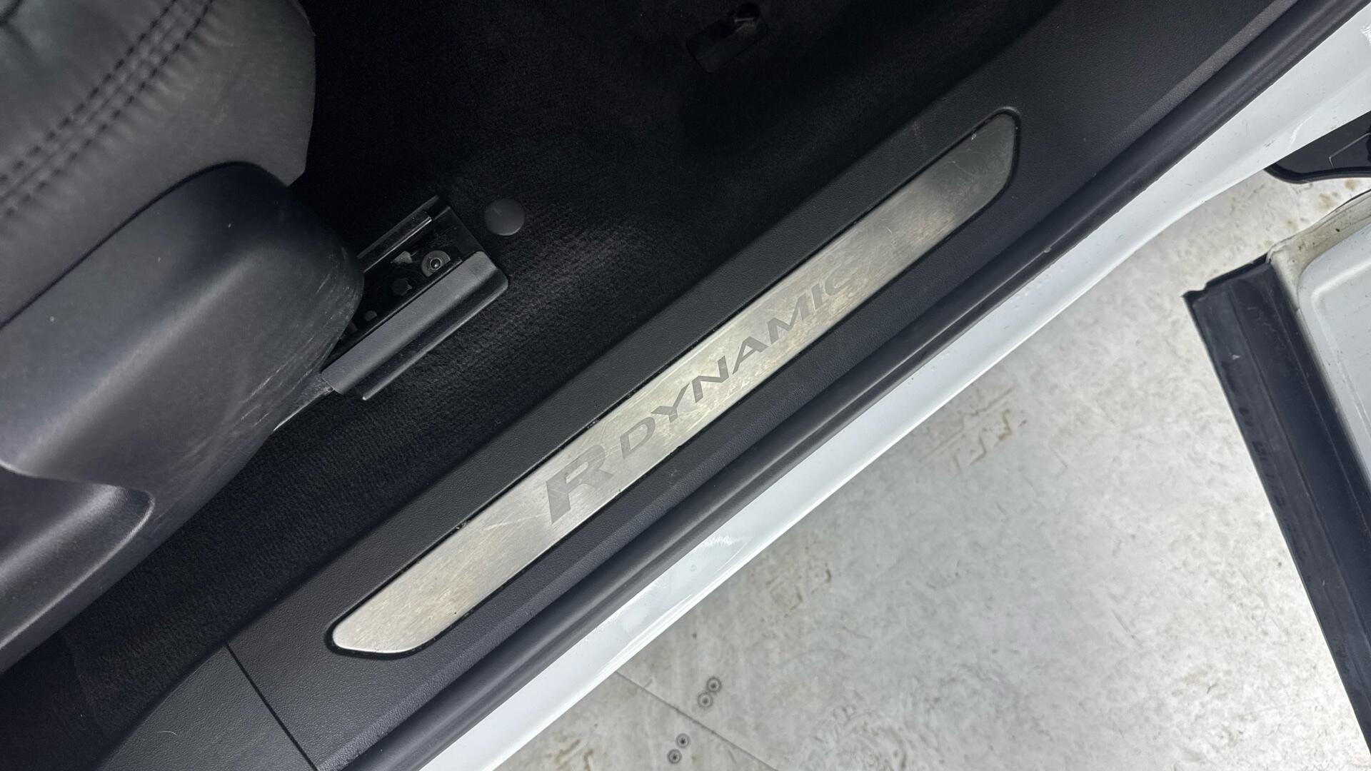 Land Rover Range Rover Evoque view 16