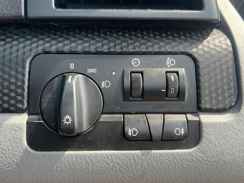 BMW 3 Series view 43