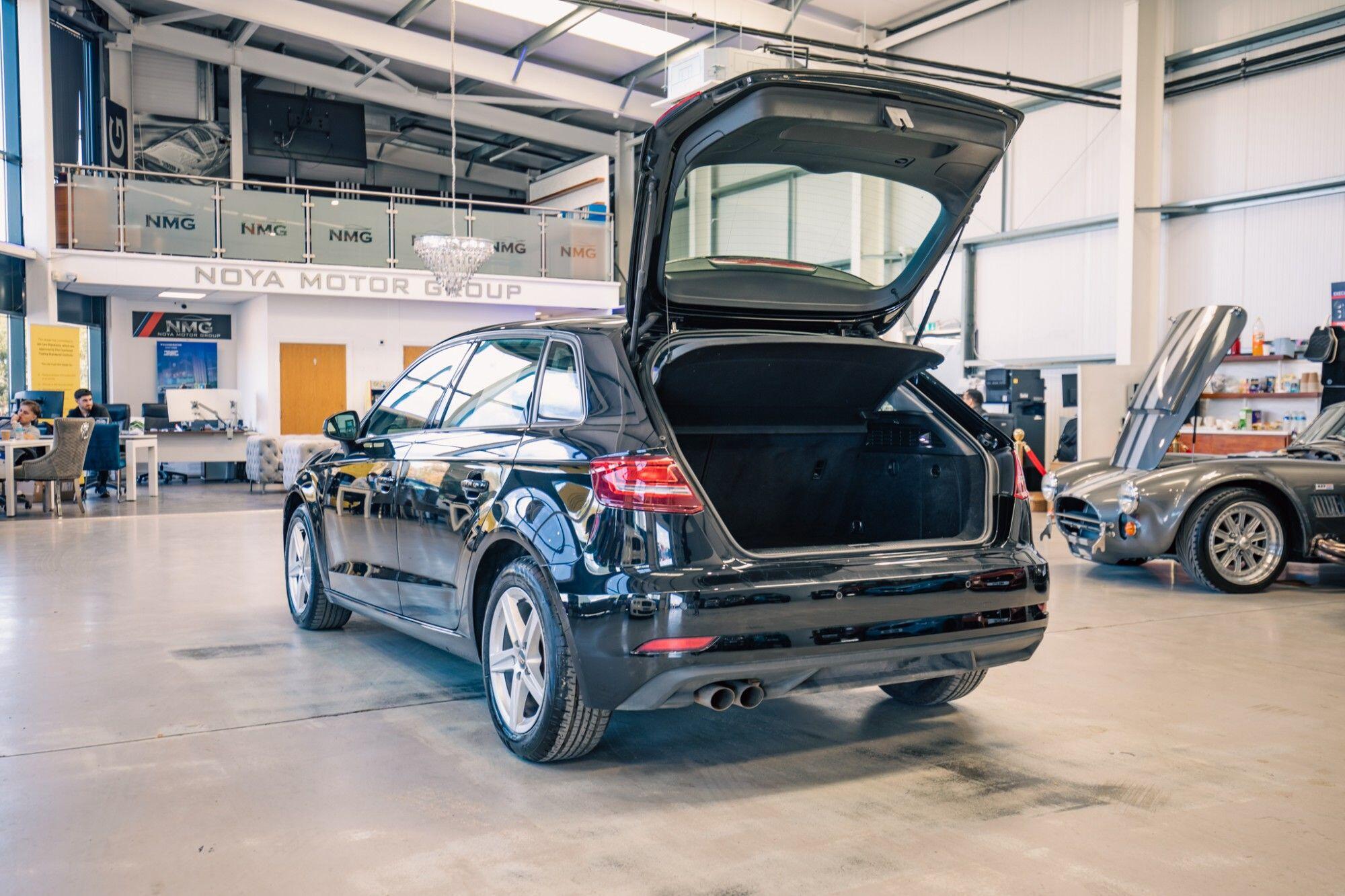 Audi A3 view 32