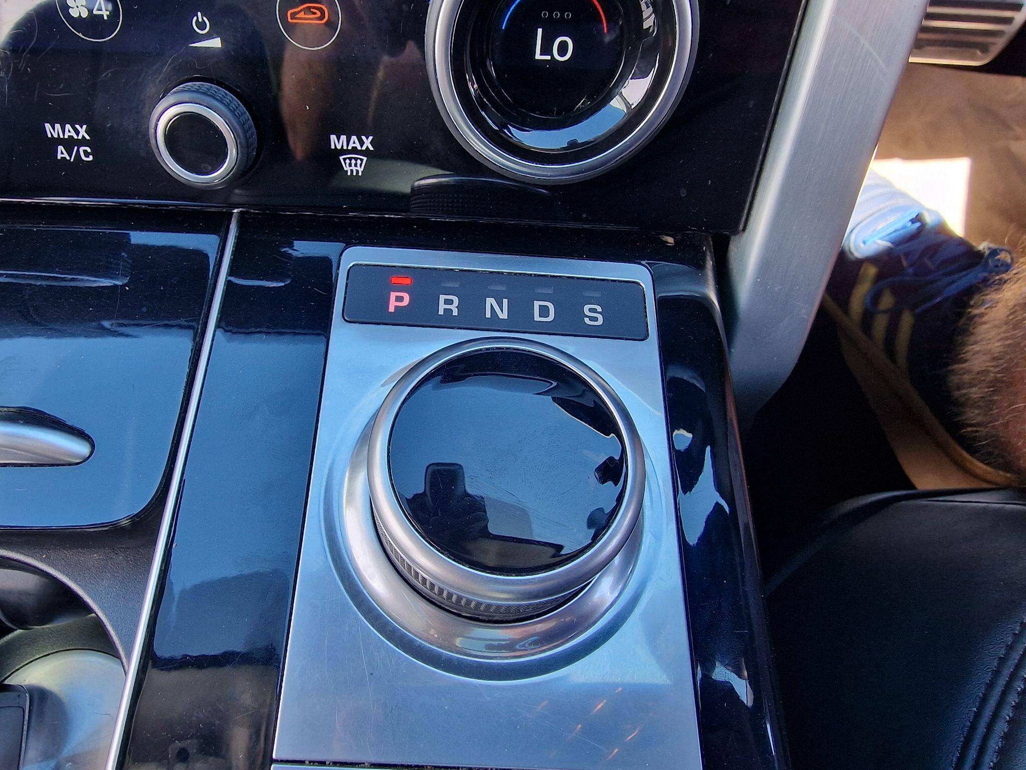 Land Rover Range Rover view 11