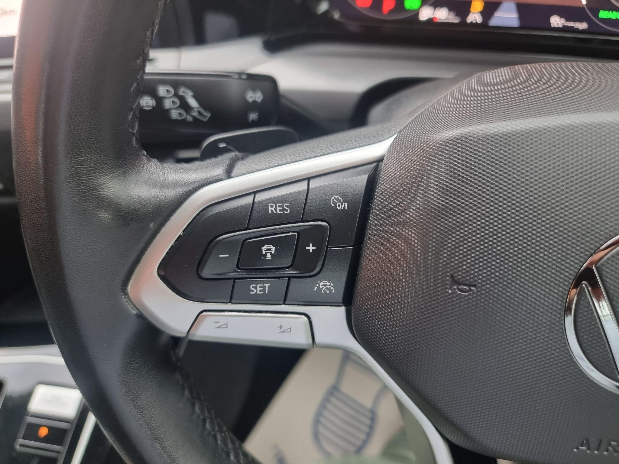 Volkswagen Golf view 29