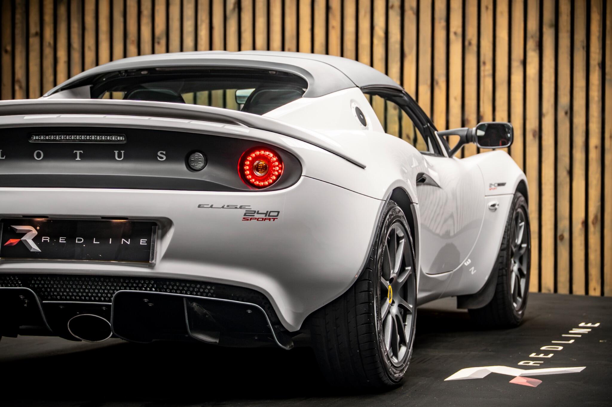 Lotus Elise view 21