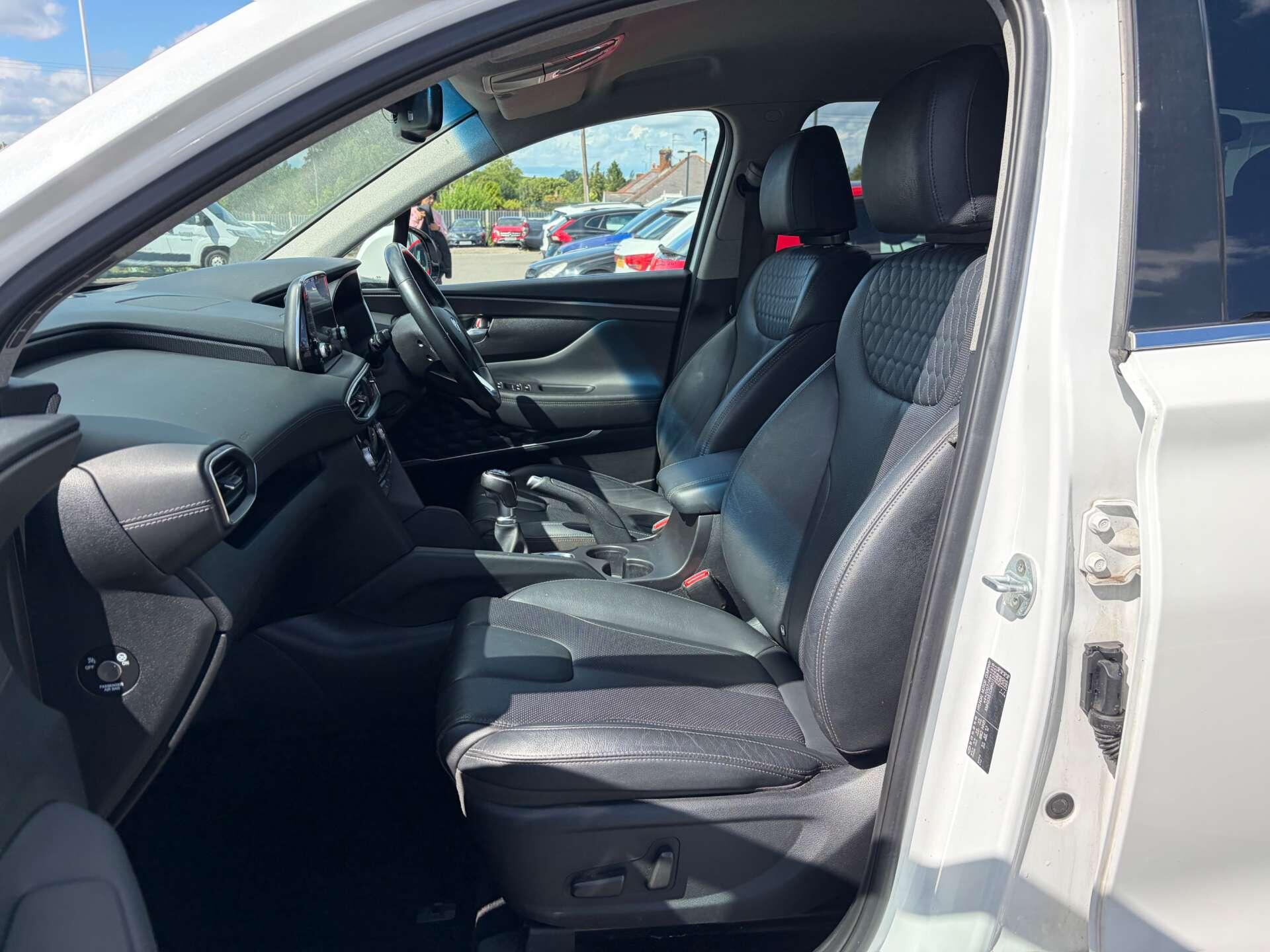 Hyundai Santa Fe view 15