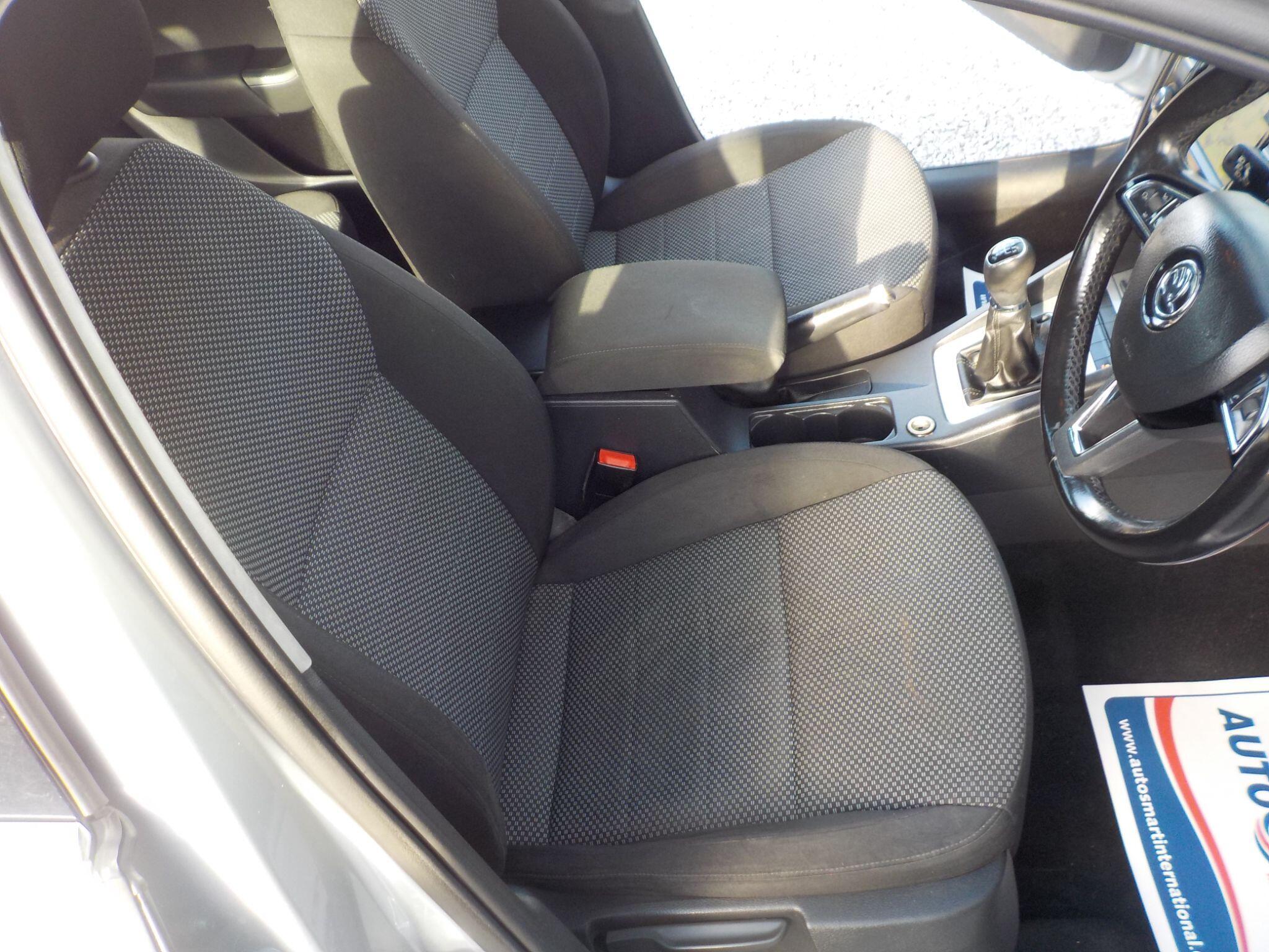 Skoda Octavia 1.6 TDI SE Technology Euro 6 (s/s) 5dr