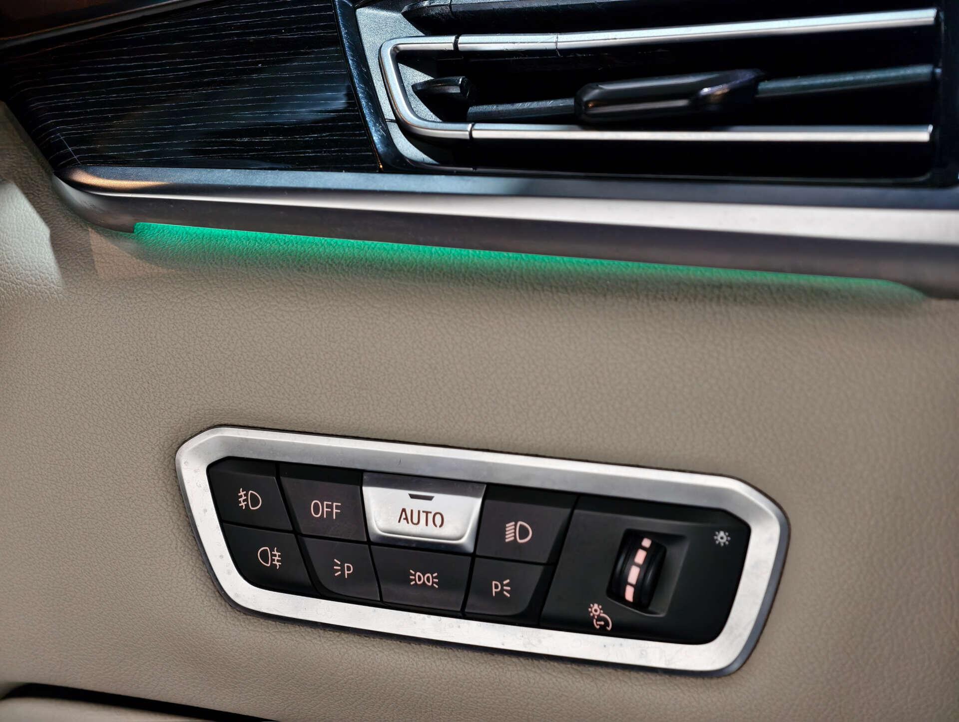 BMW X7 view 38