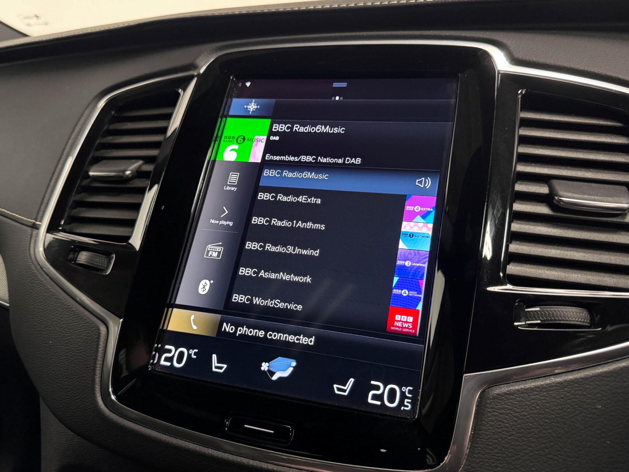 Volvo XC90 view 44