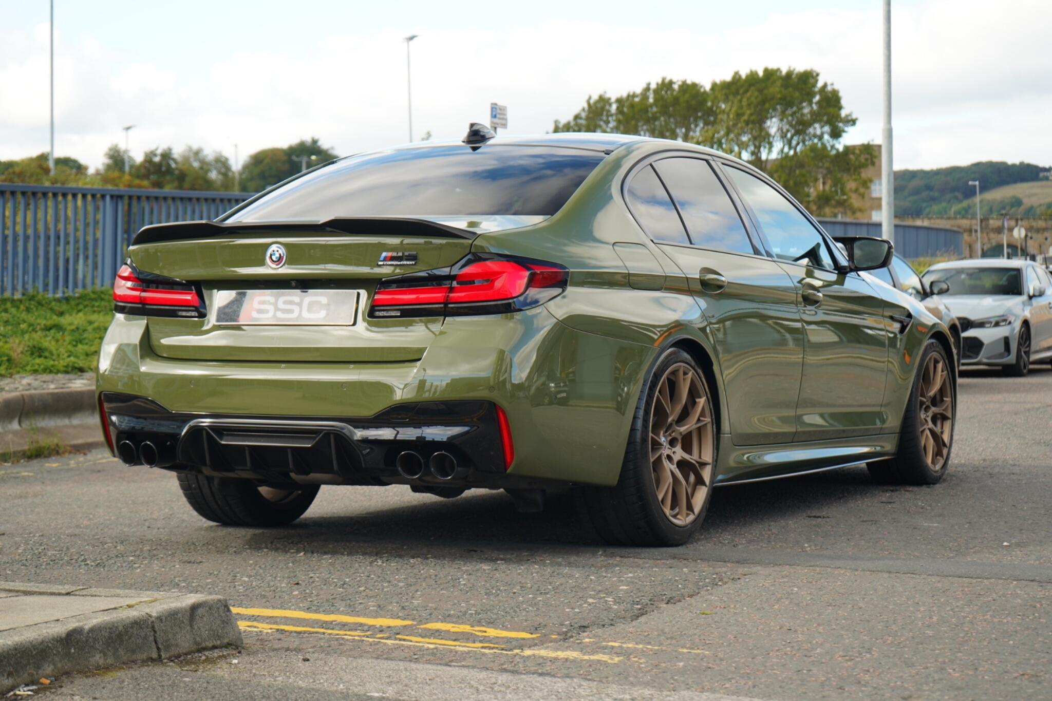 BMW M5 view 14
