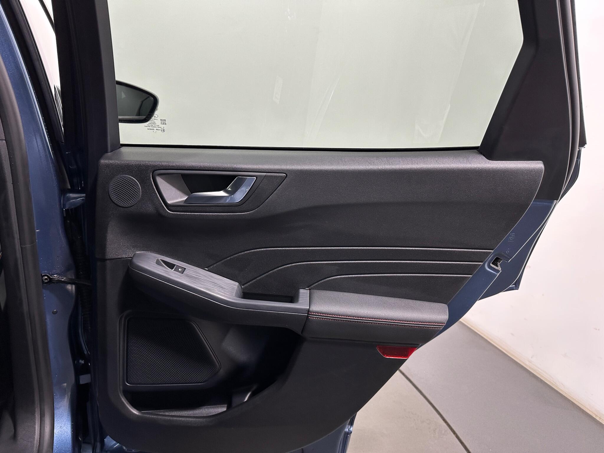 Ford Kuga view 43