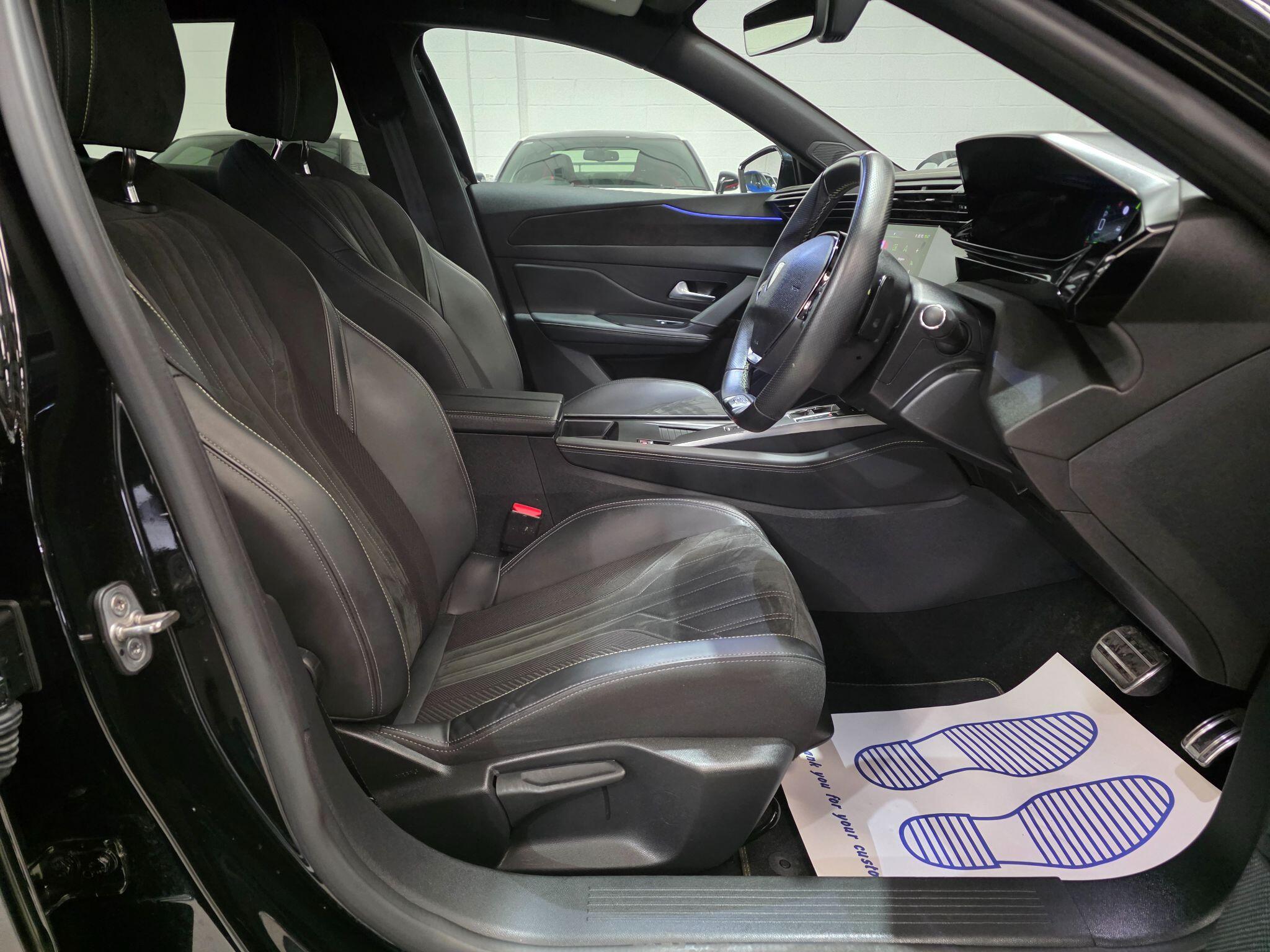 Peugeot 408 view 6