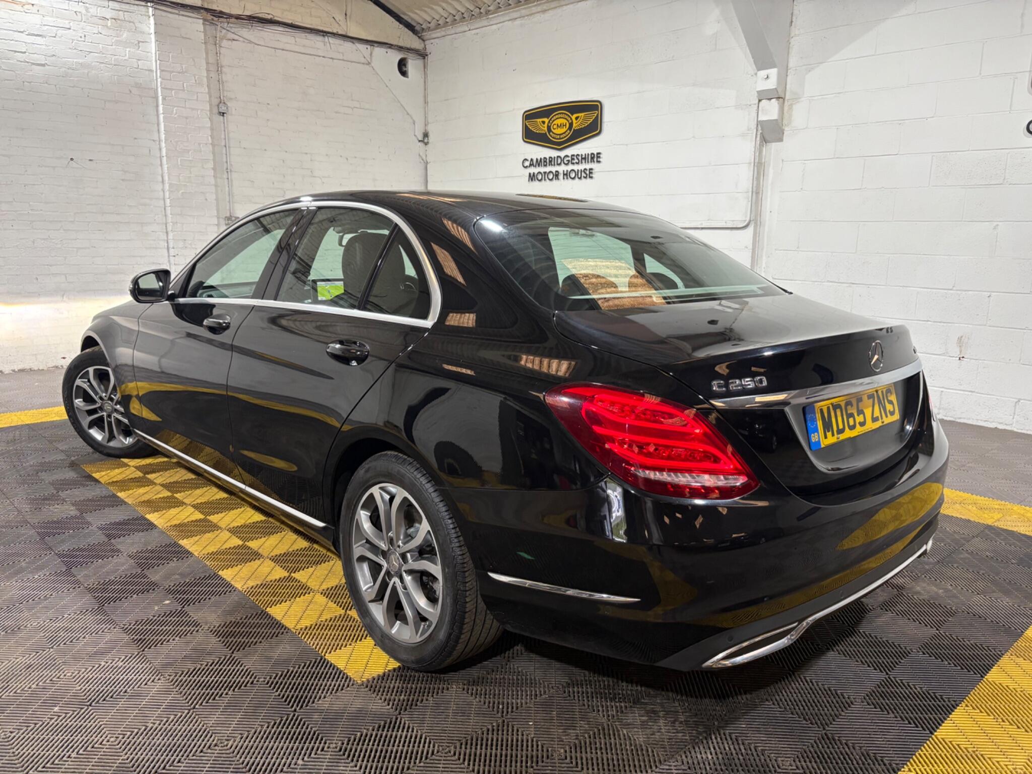 Mercedes-Benz C Class view 2