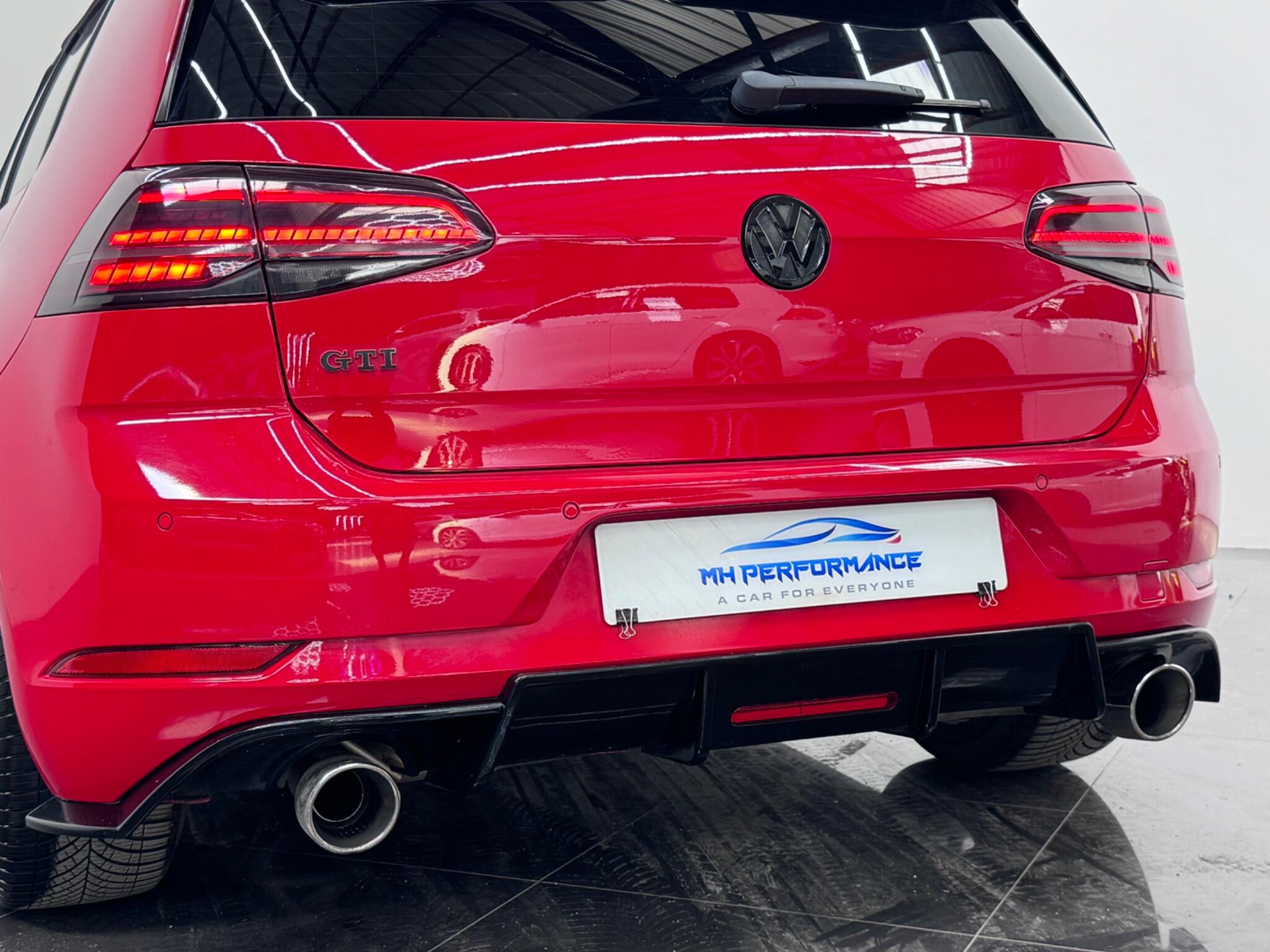 Volkswagen Golf view 17