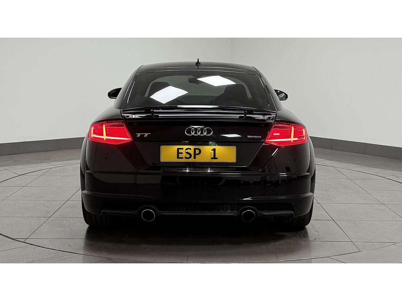 Audi TT view 7
