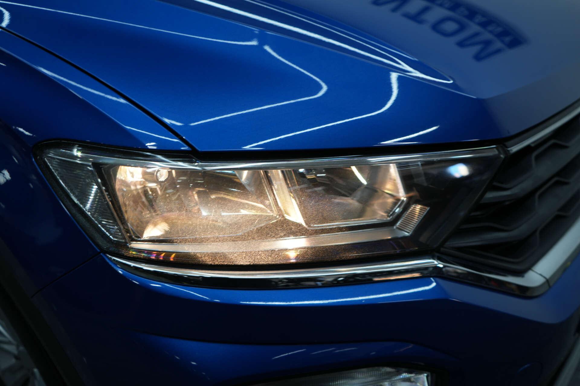 Volkswagen T-Roc view 41