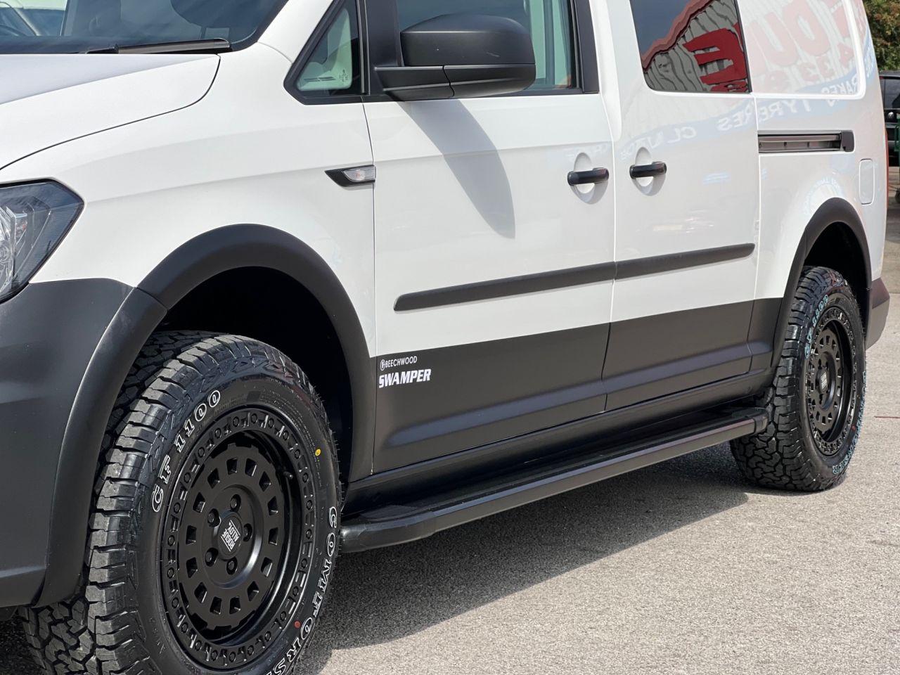 Volkswagen Caddy Maxi view 12