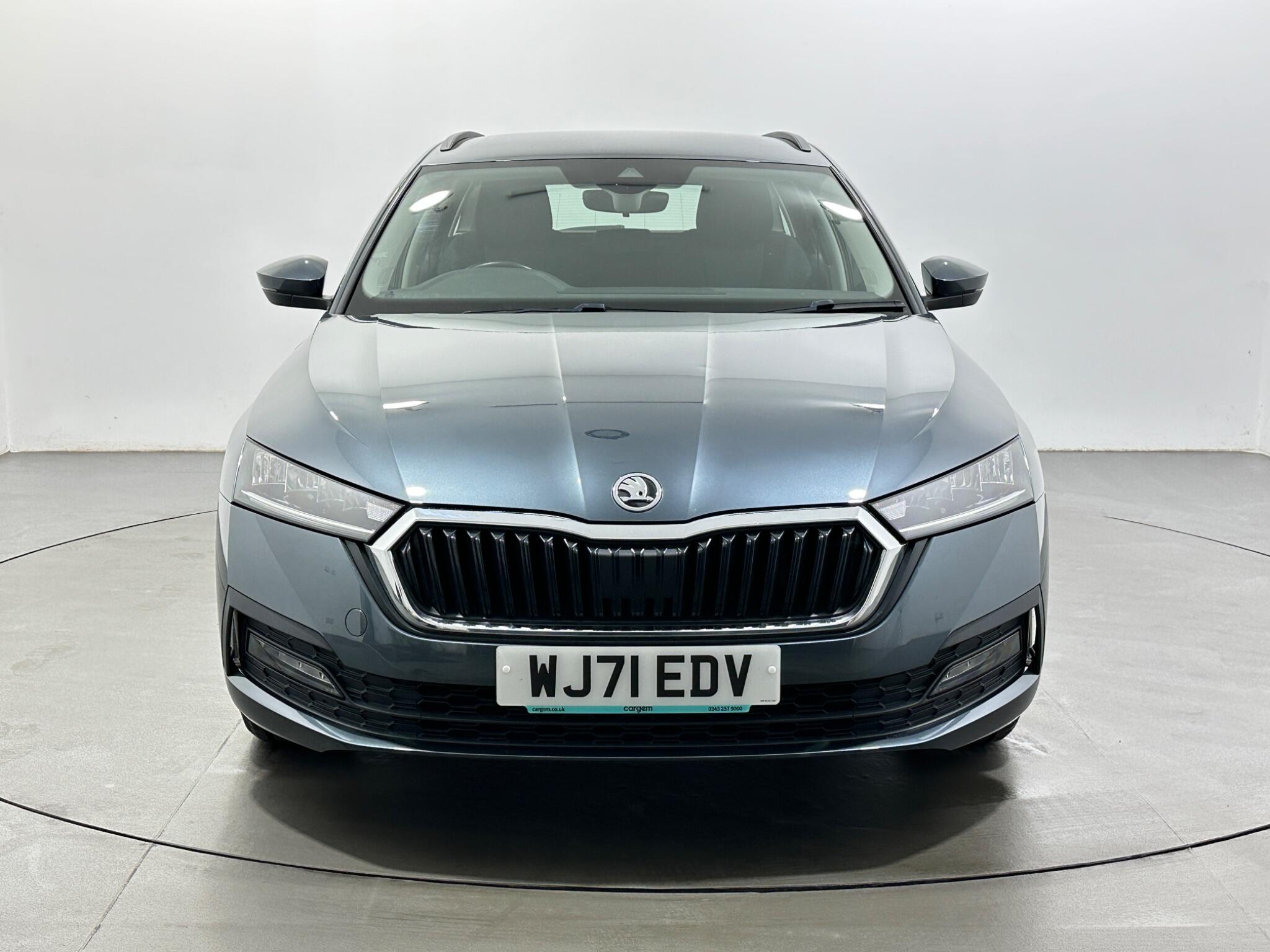 Skoda Octavia view 3