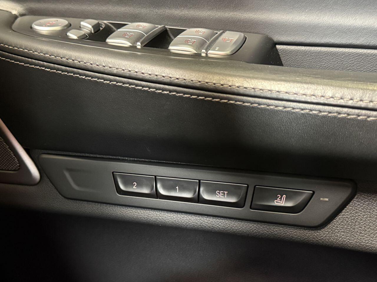 BMW 7 Series view 48
