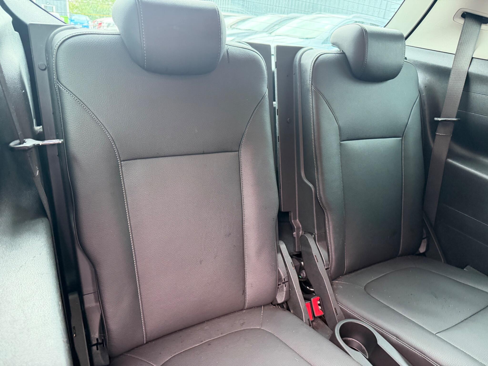 Vauxhall Zafira Tourer view 25