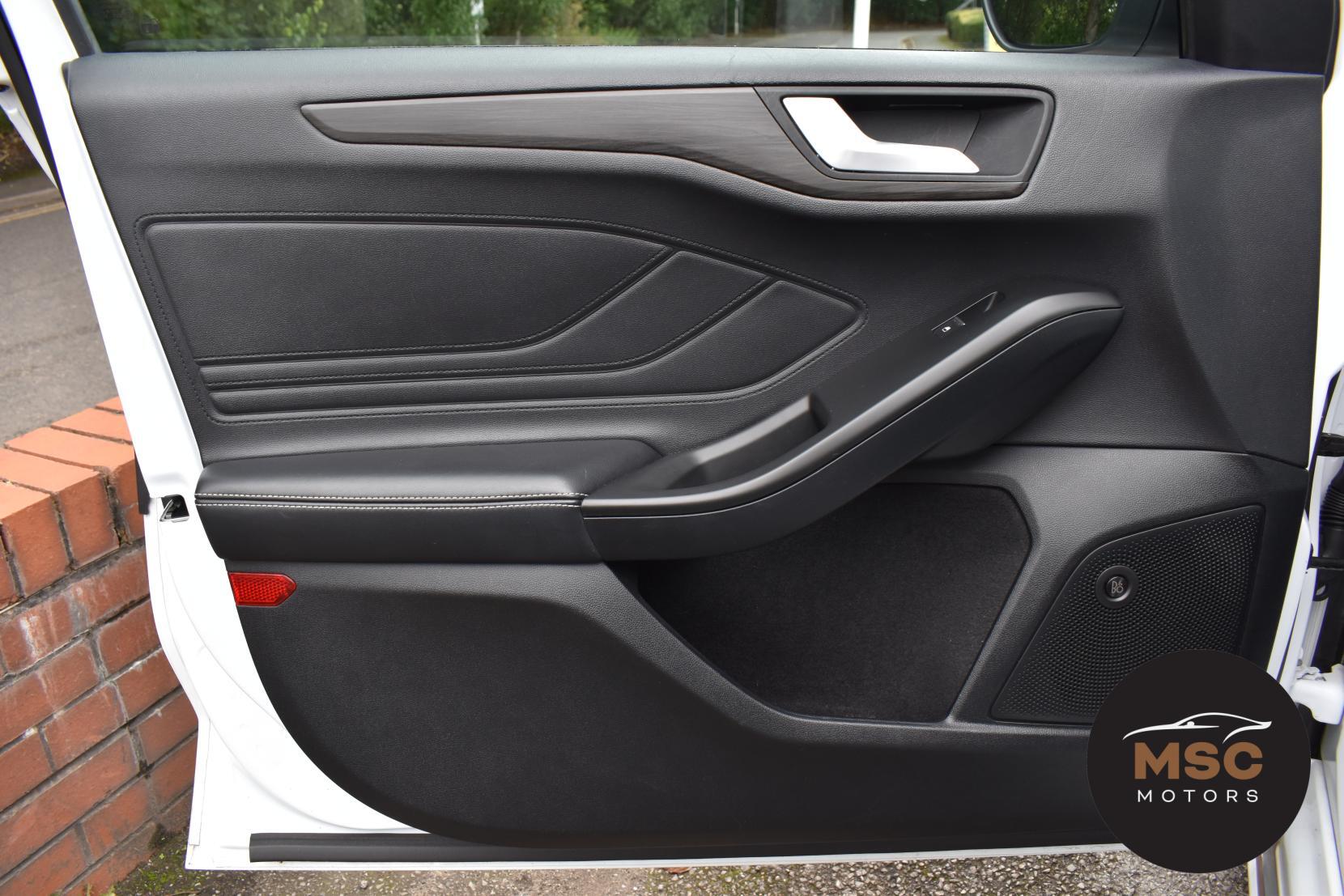 Ford Focus view 64
