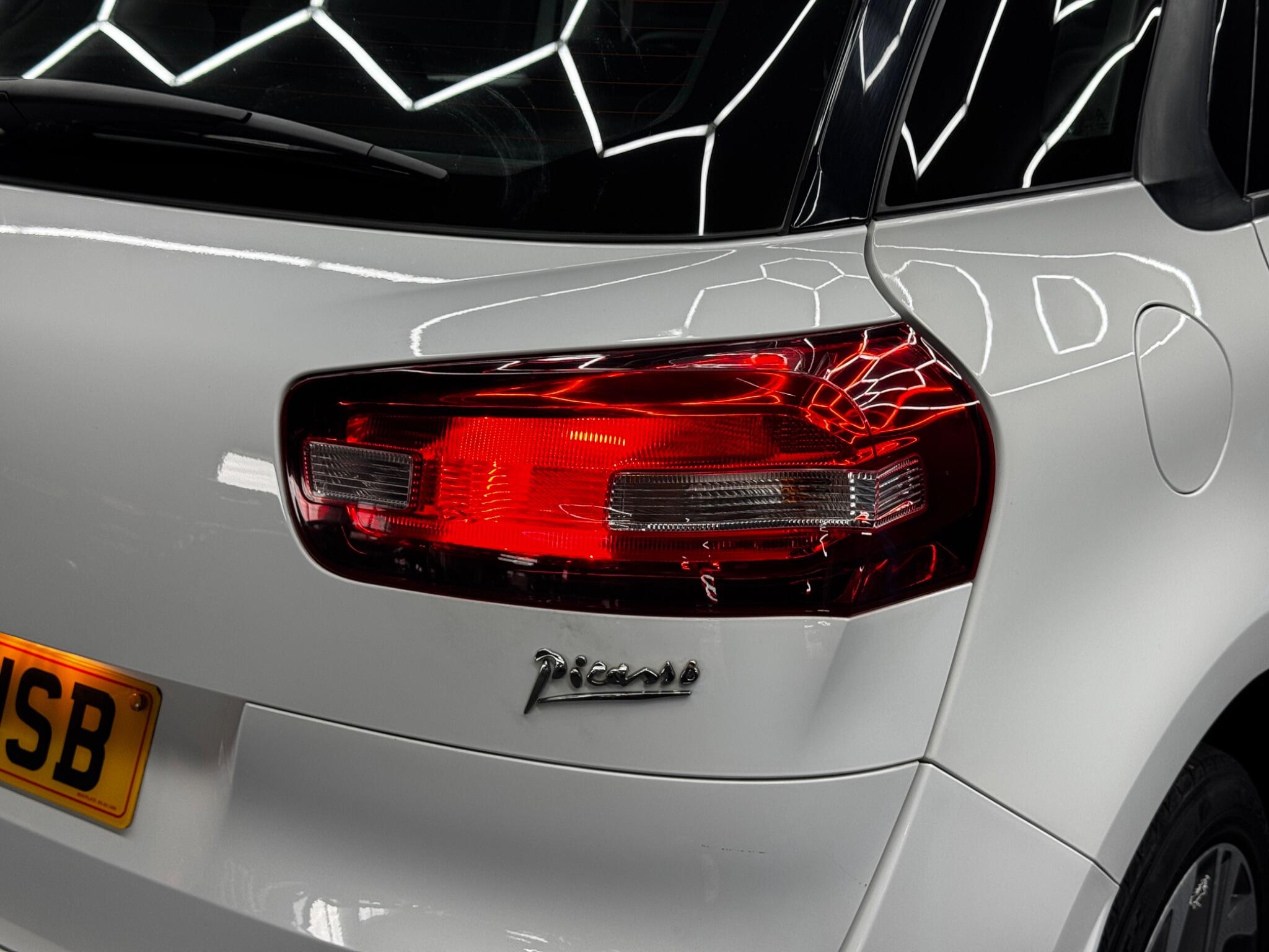 Citroen C4 Picasso view 39