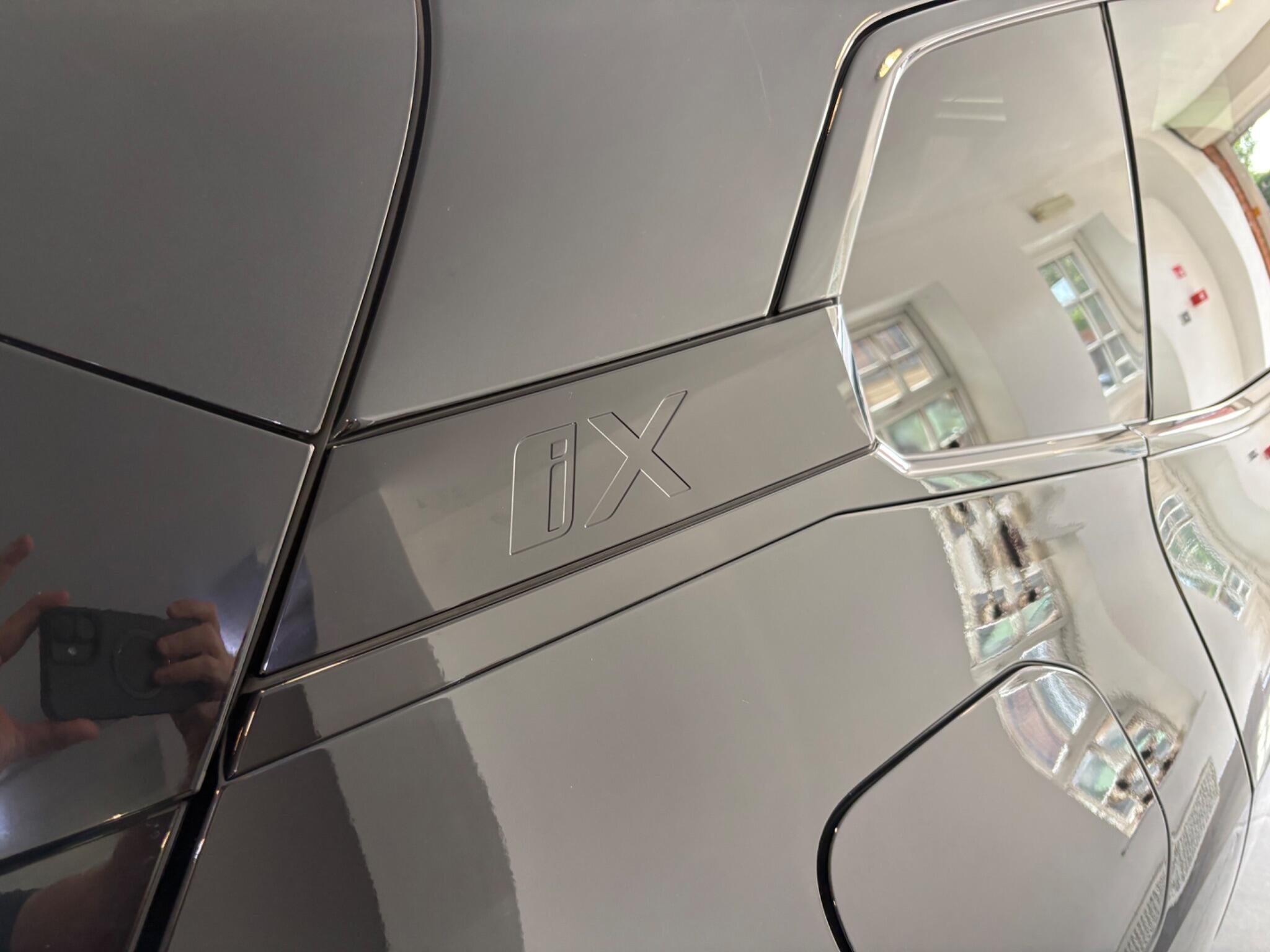 BMW Ix view 27