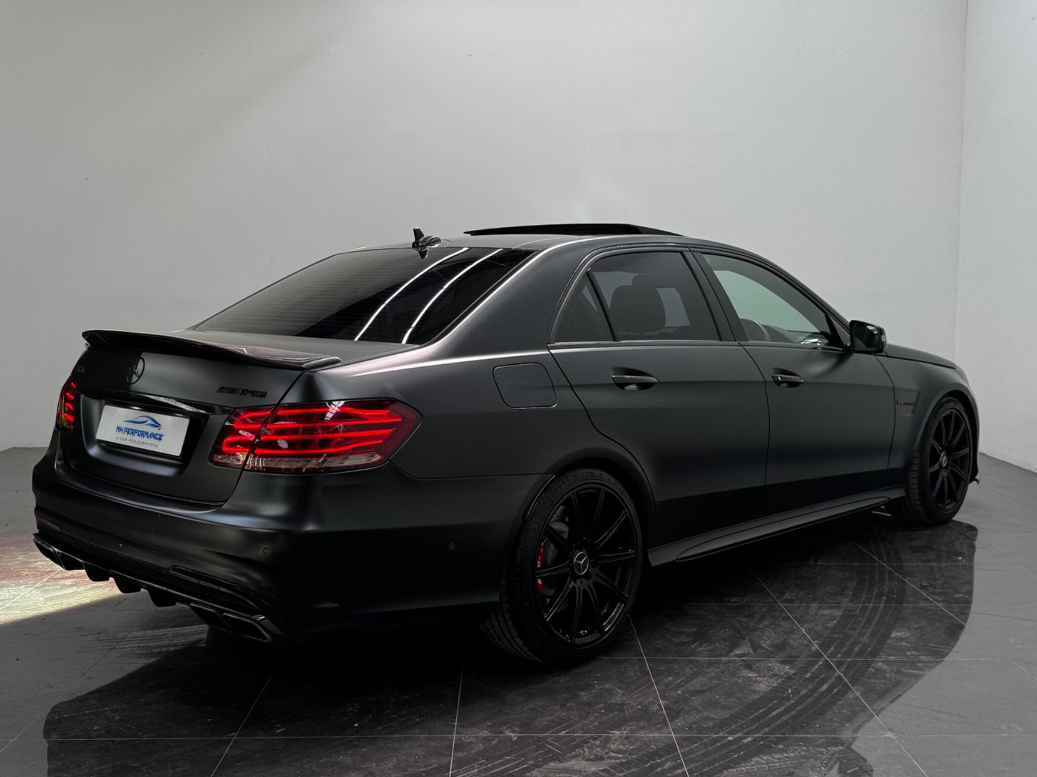 Mercedes-Benz E-Class view 14