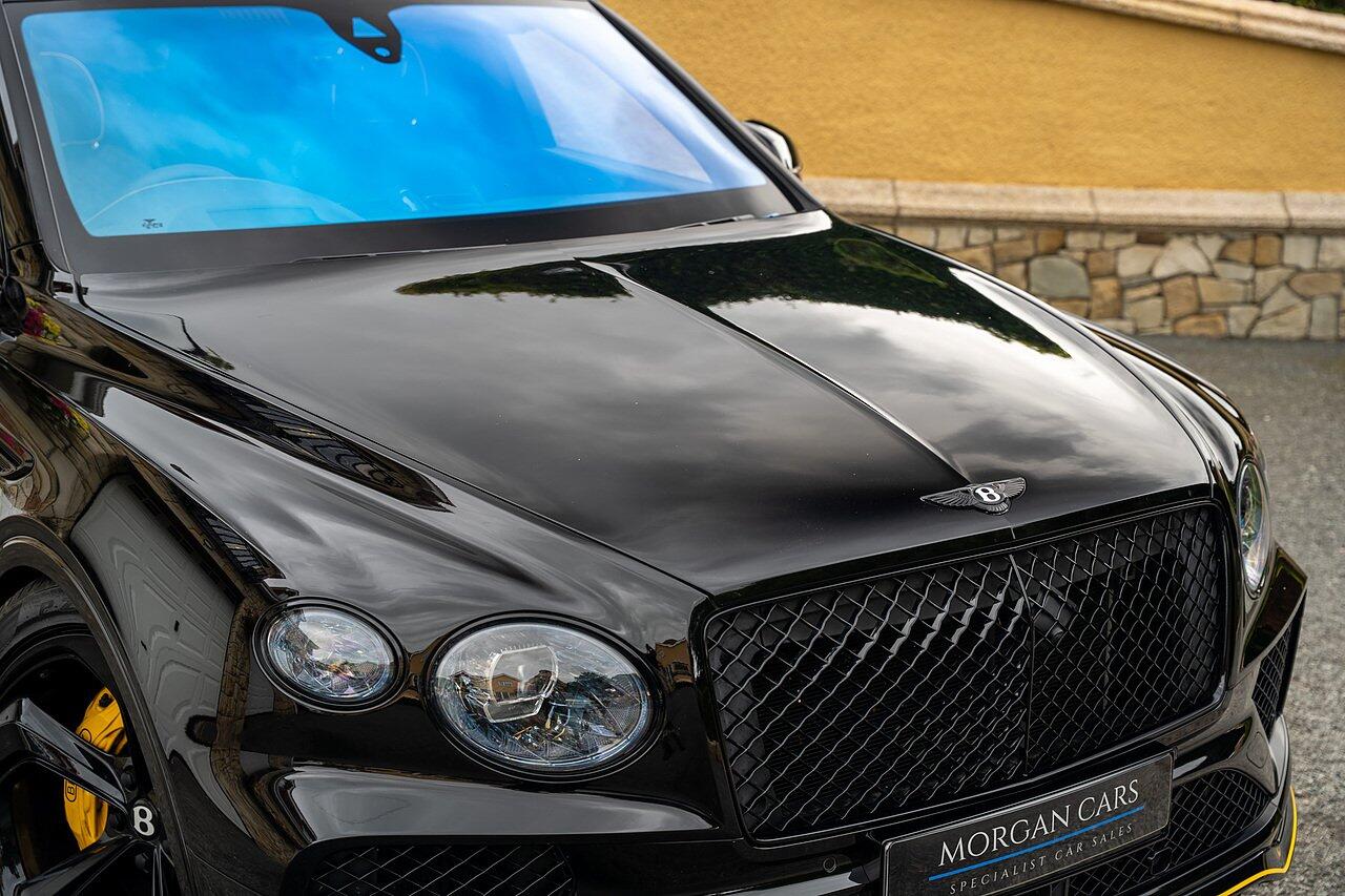 Bentley Bentayga view 37