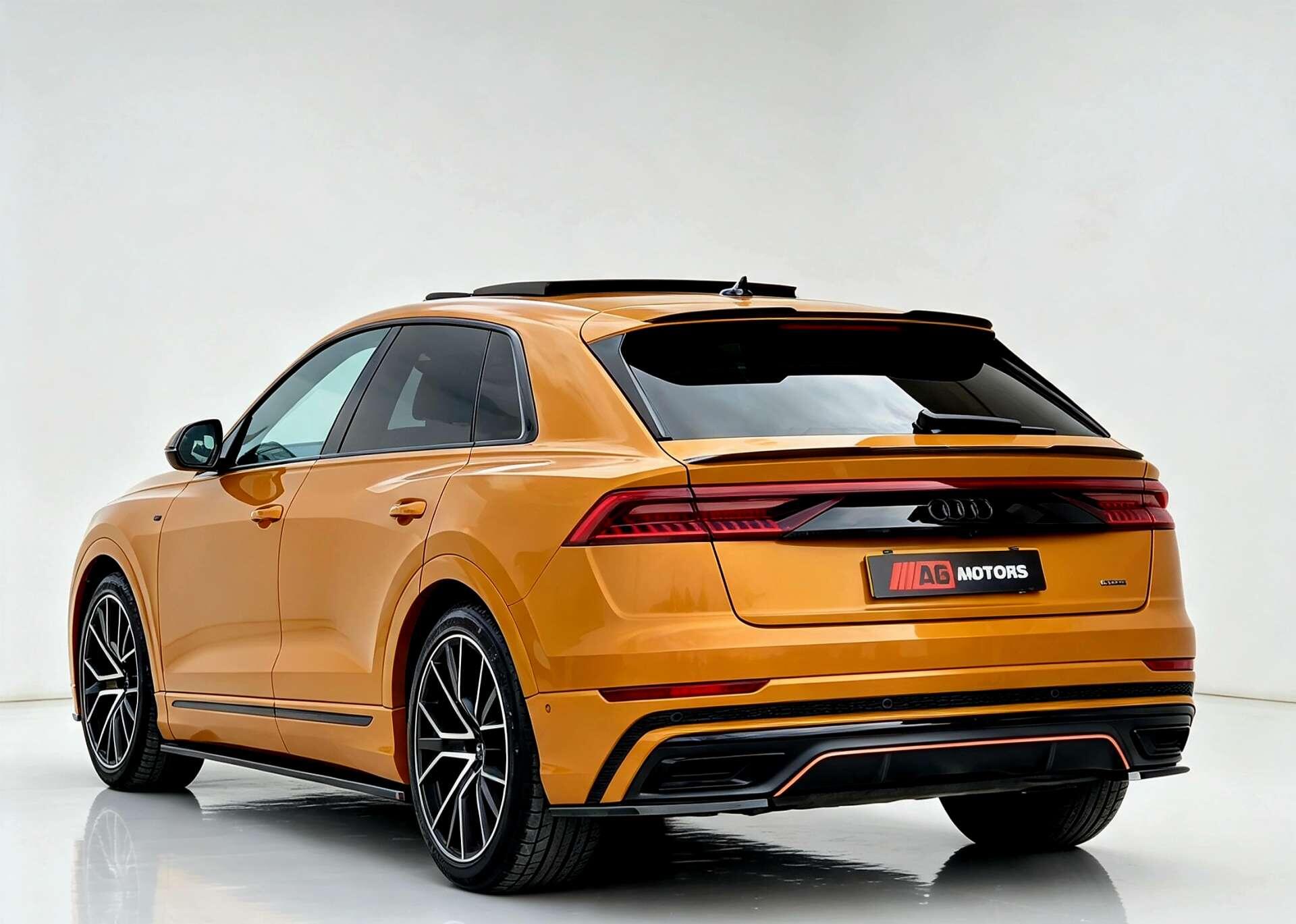 Audi Q8 view 13