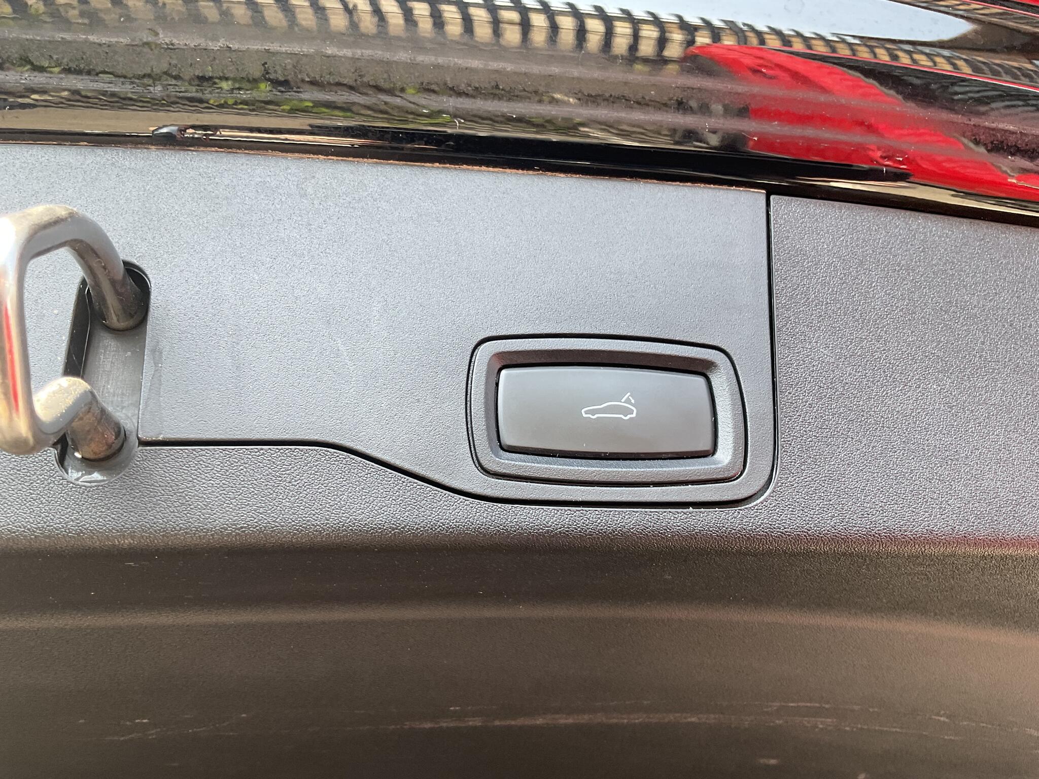 Porsche Taycan view 20
