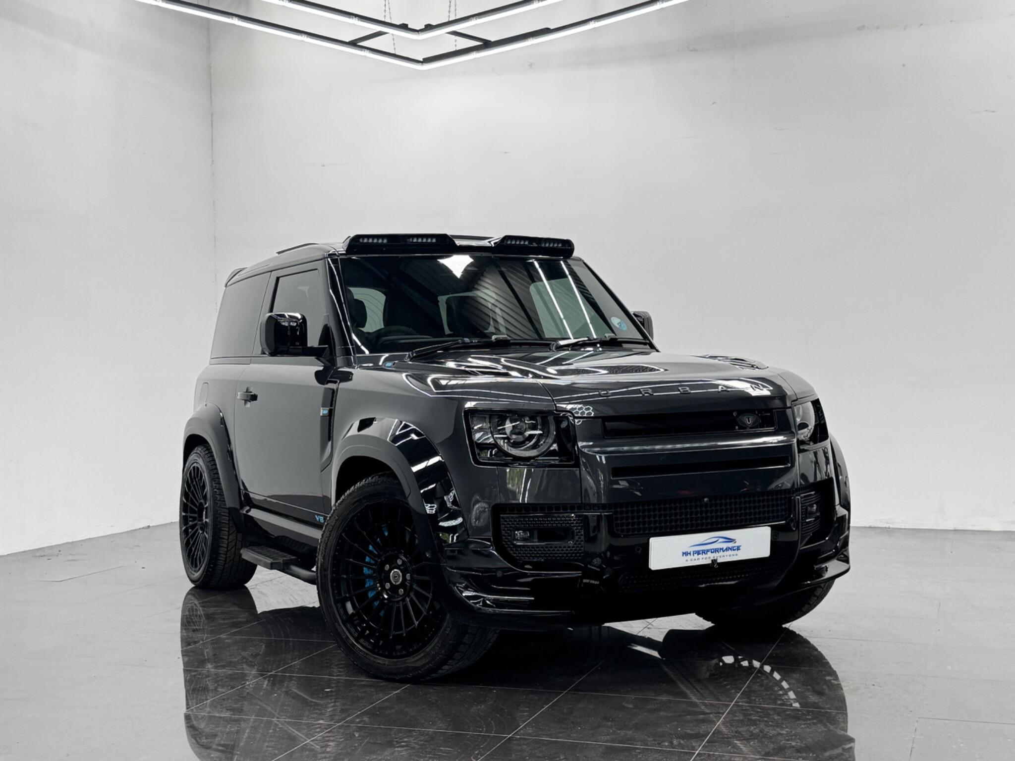Land Rover Defender view 67
