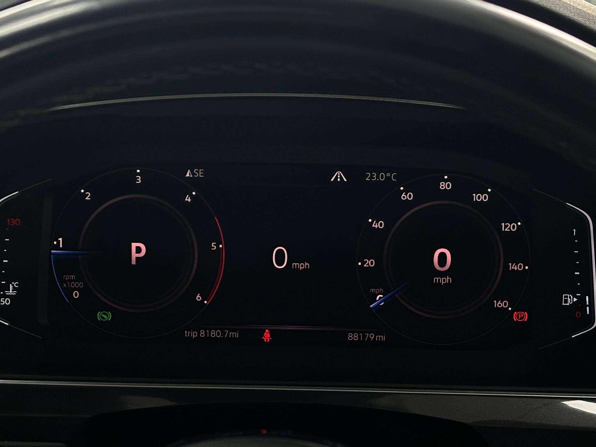 Volkswagen Tiguan view 29