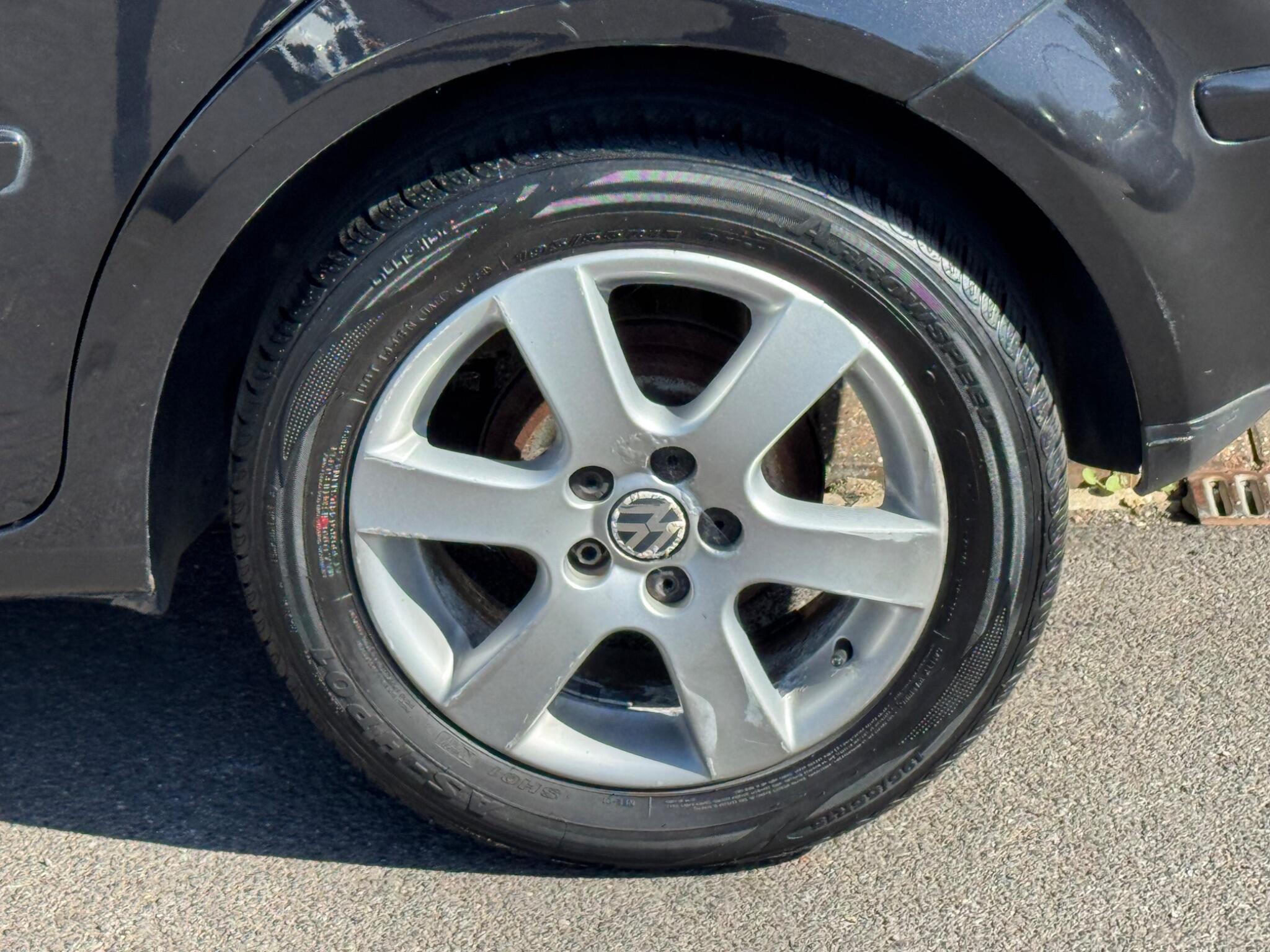 Volkswagen Polo view 19