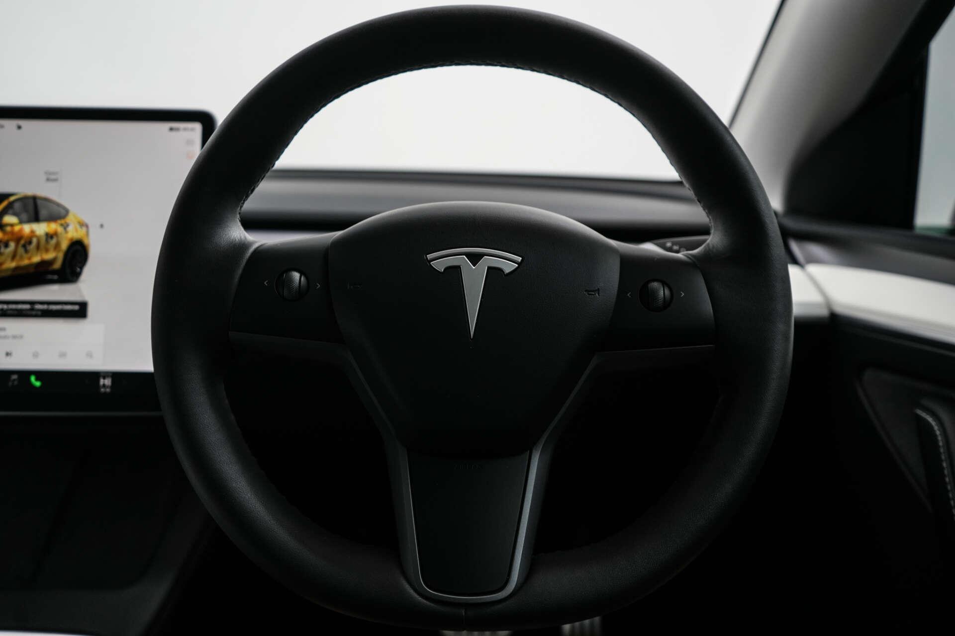 Tesla Model Y view 40