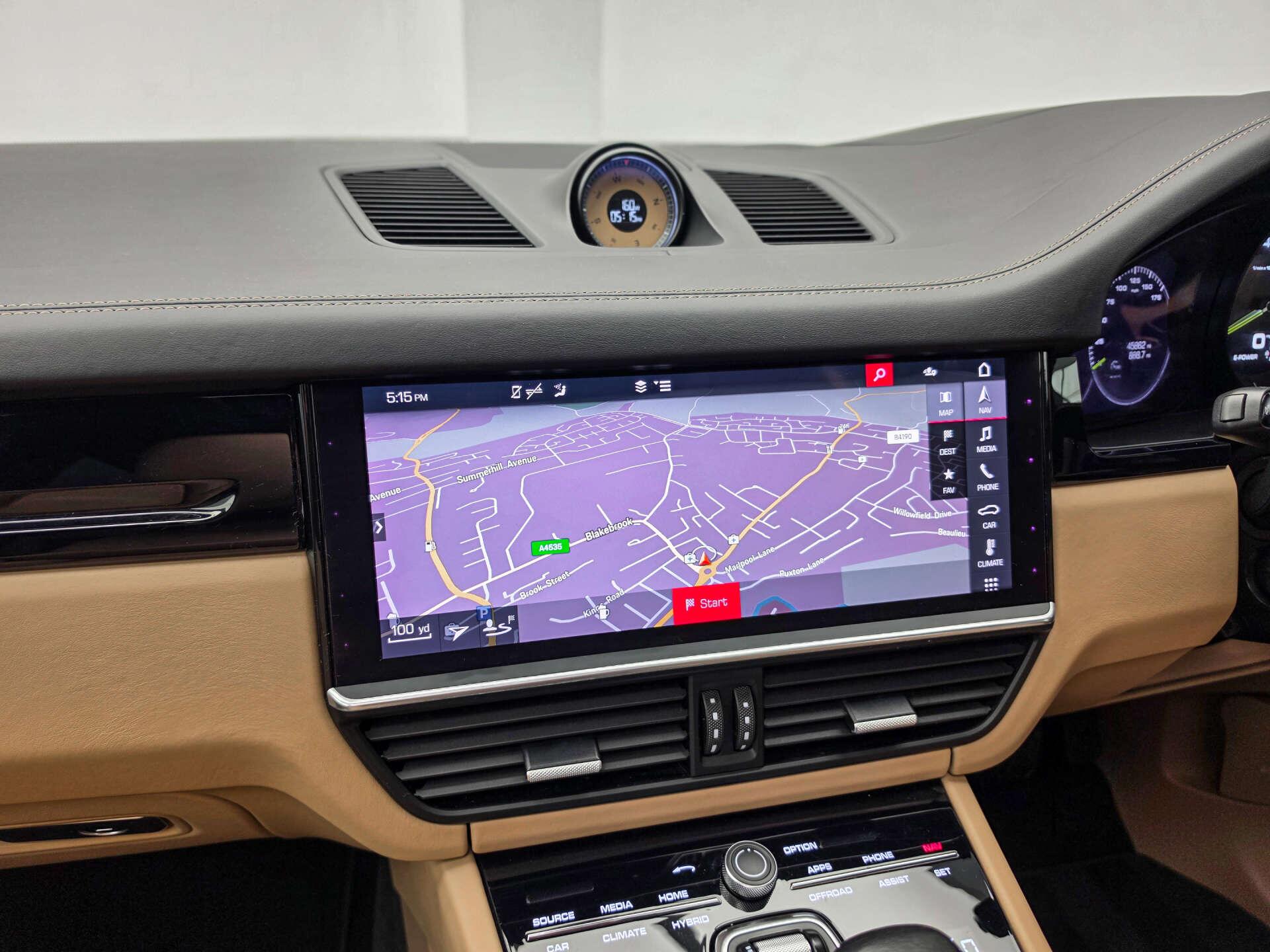 Porsche Cayenne view 20