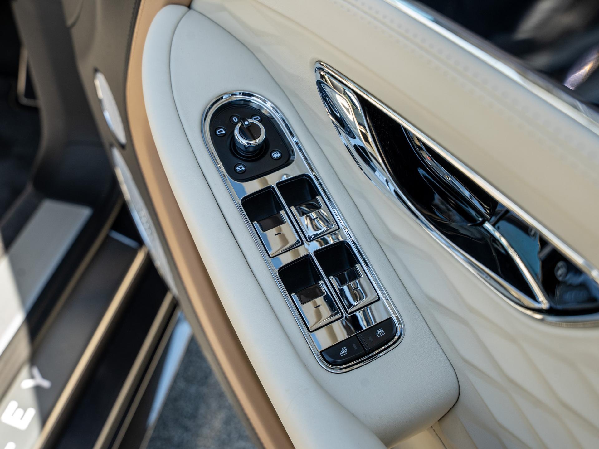 Bentley Continental view 34