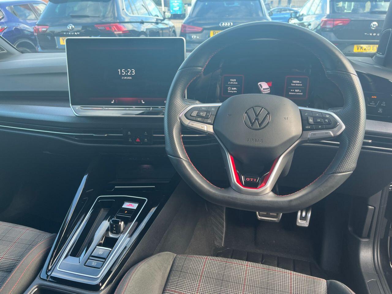 Volkswagen Golf view 10