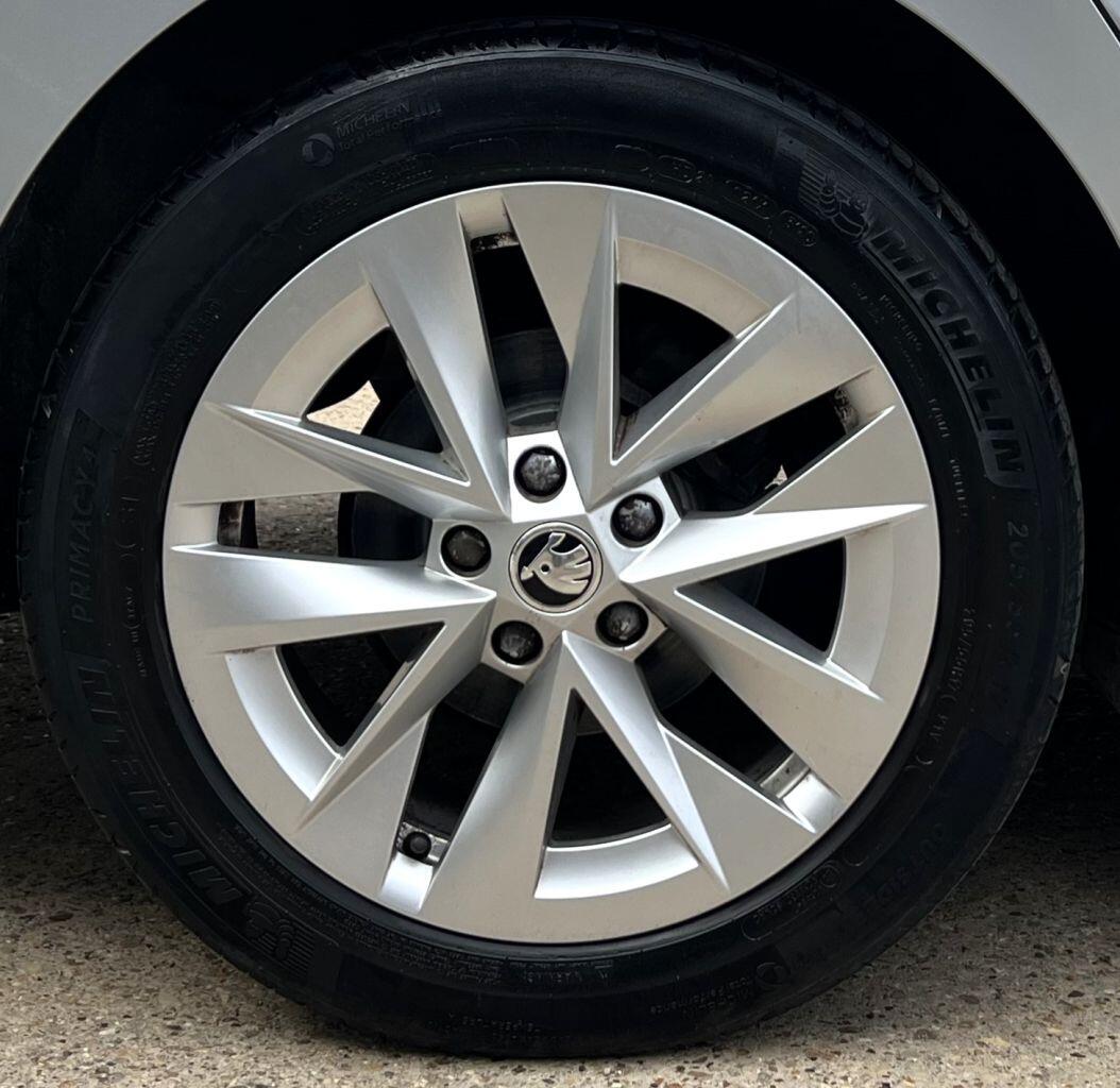 Skoda Octavia view 11