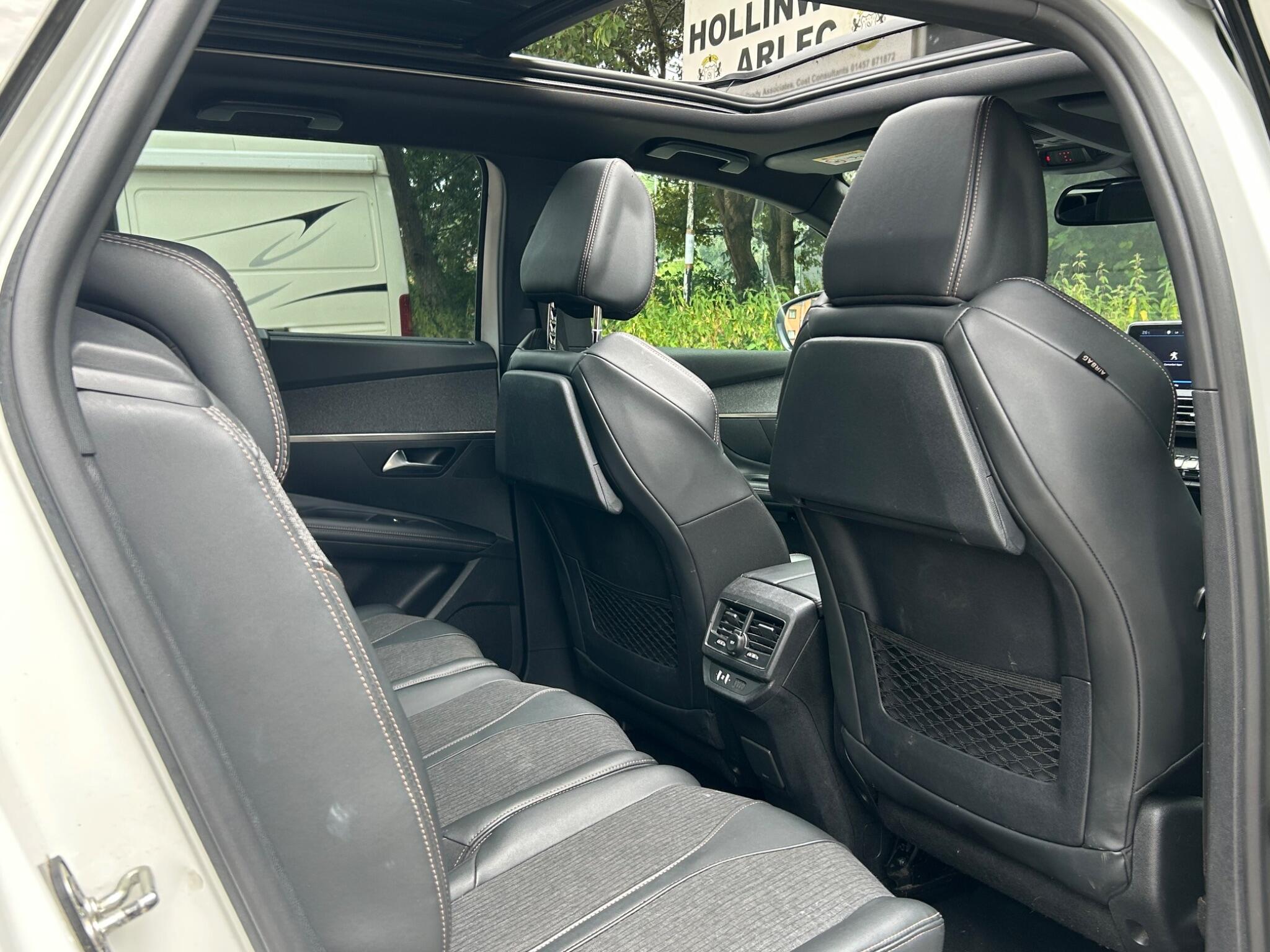 Peugeot 5008 view 24