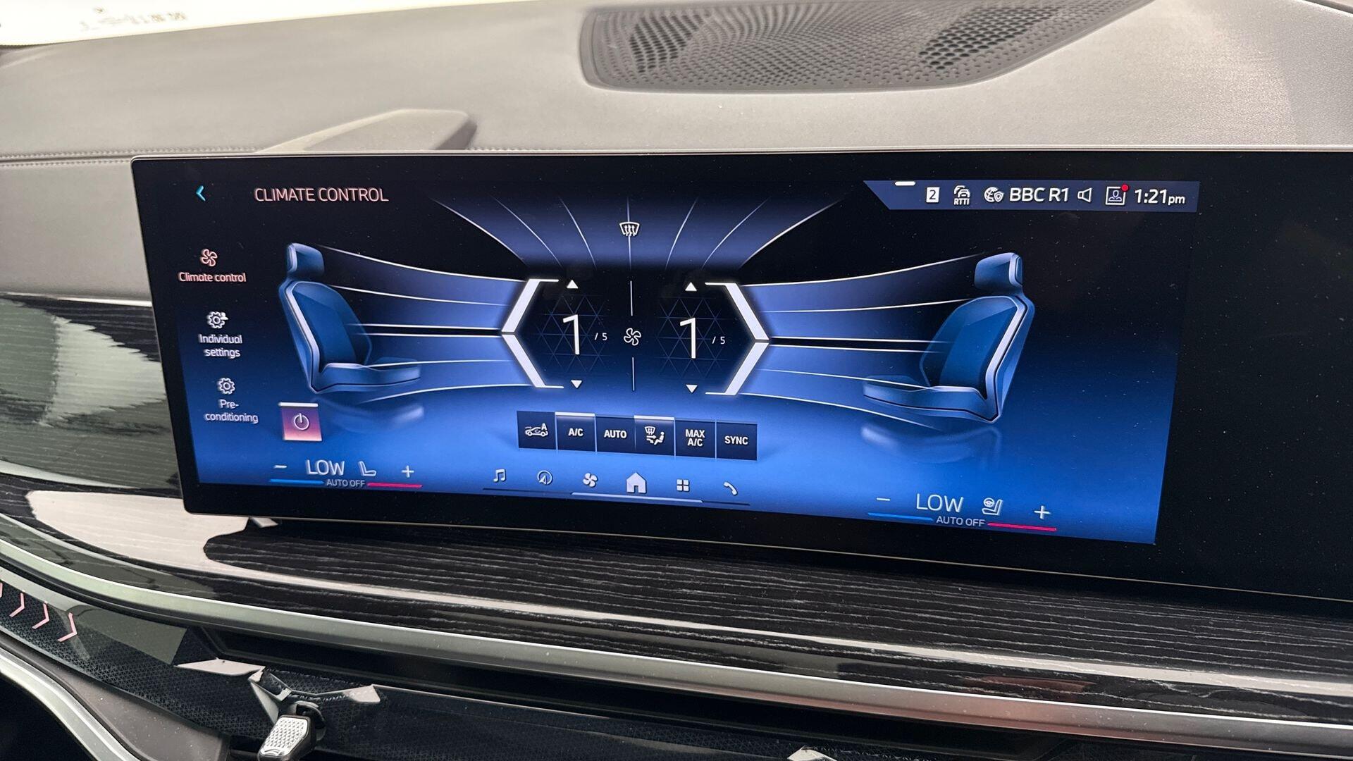 BMW X5 view 28
