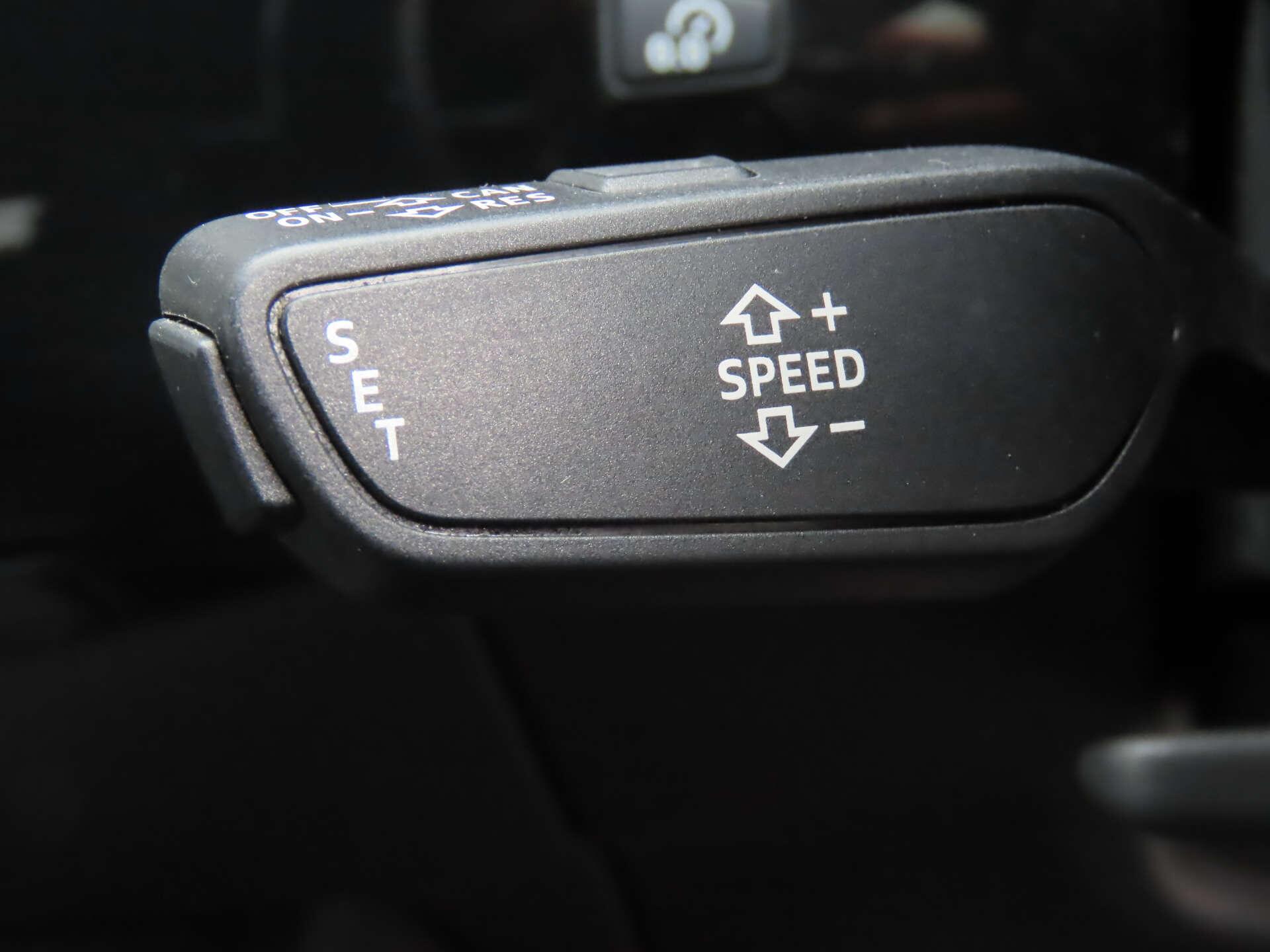 Audi A4 view 15