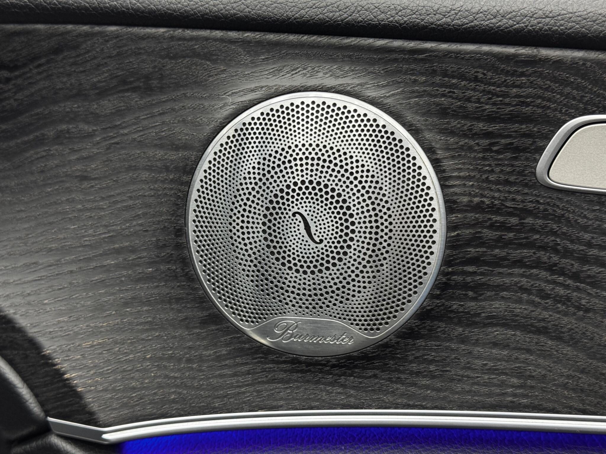 Mercedes-Benz E-Class view 44