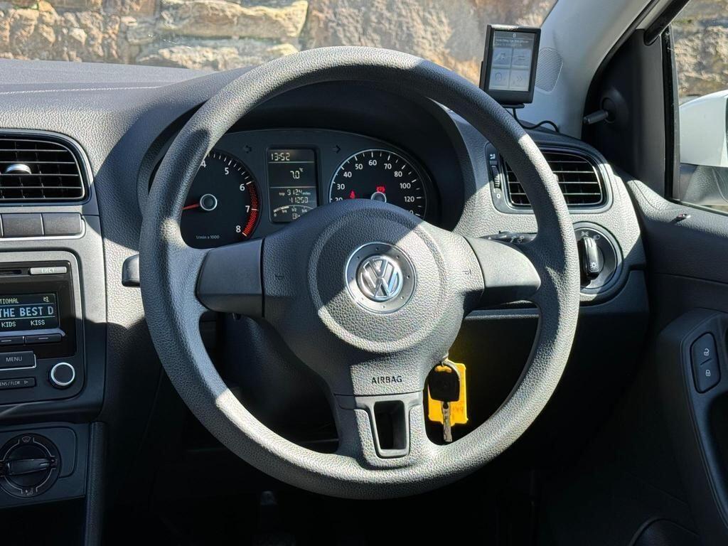Volkswagen Polo view 24