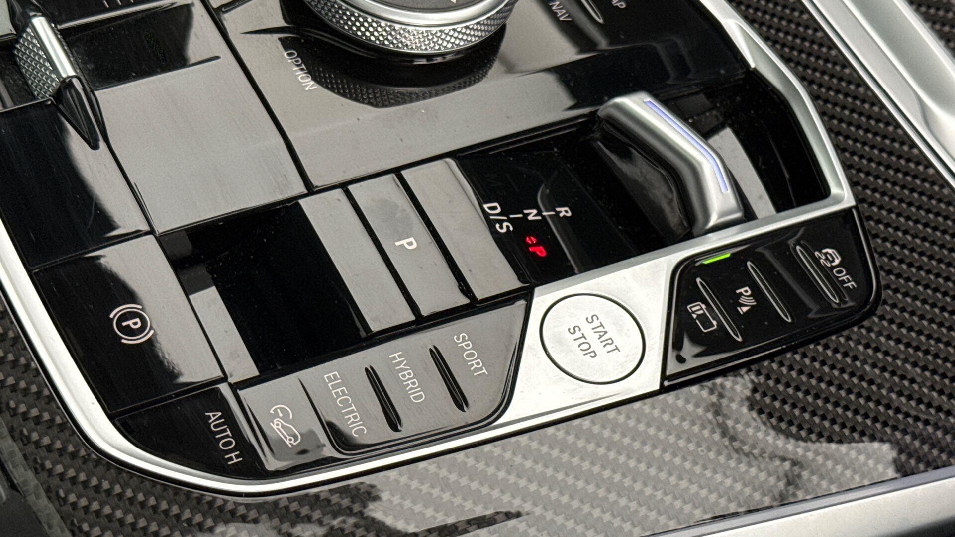 BMW X5 view 20