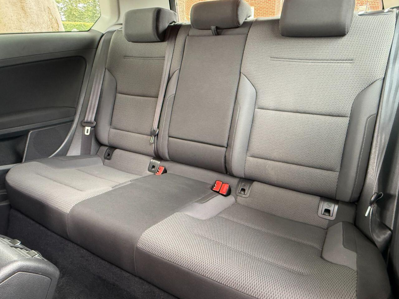 Volkswagen Golf view 24