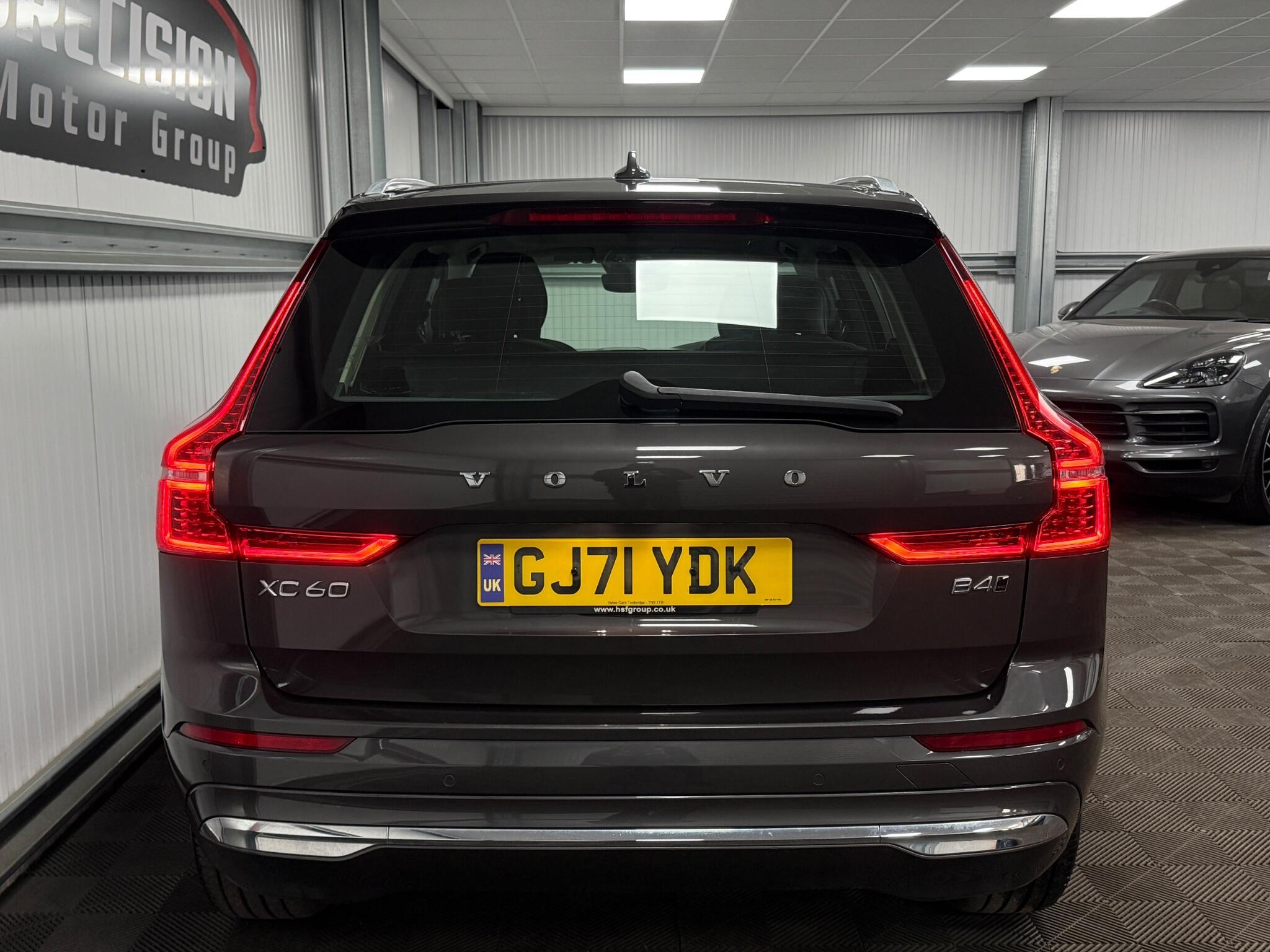 Volvo XC60 view 13