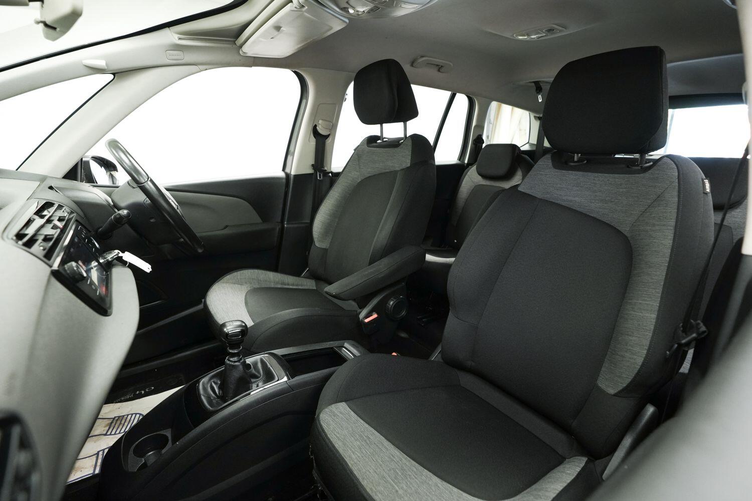 Citroen Grand C4 Spacetourer view 18