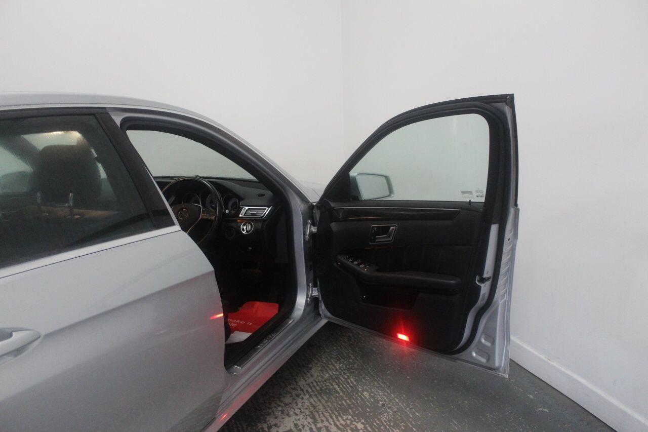 Mercedes-Benz E-Class view 25