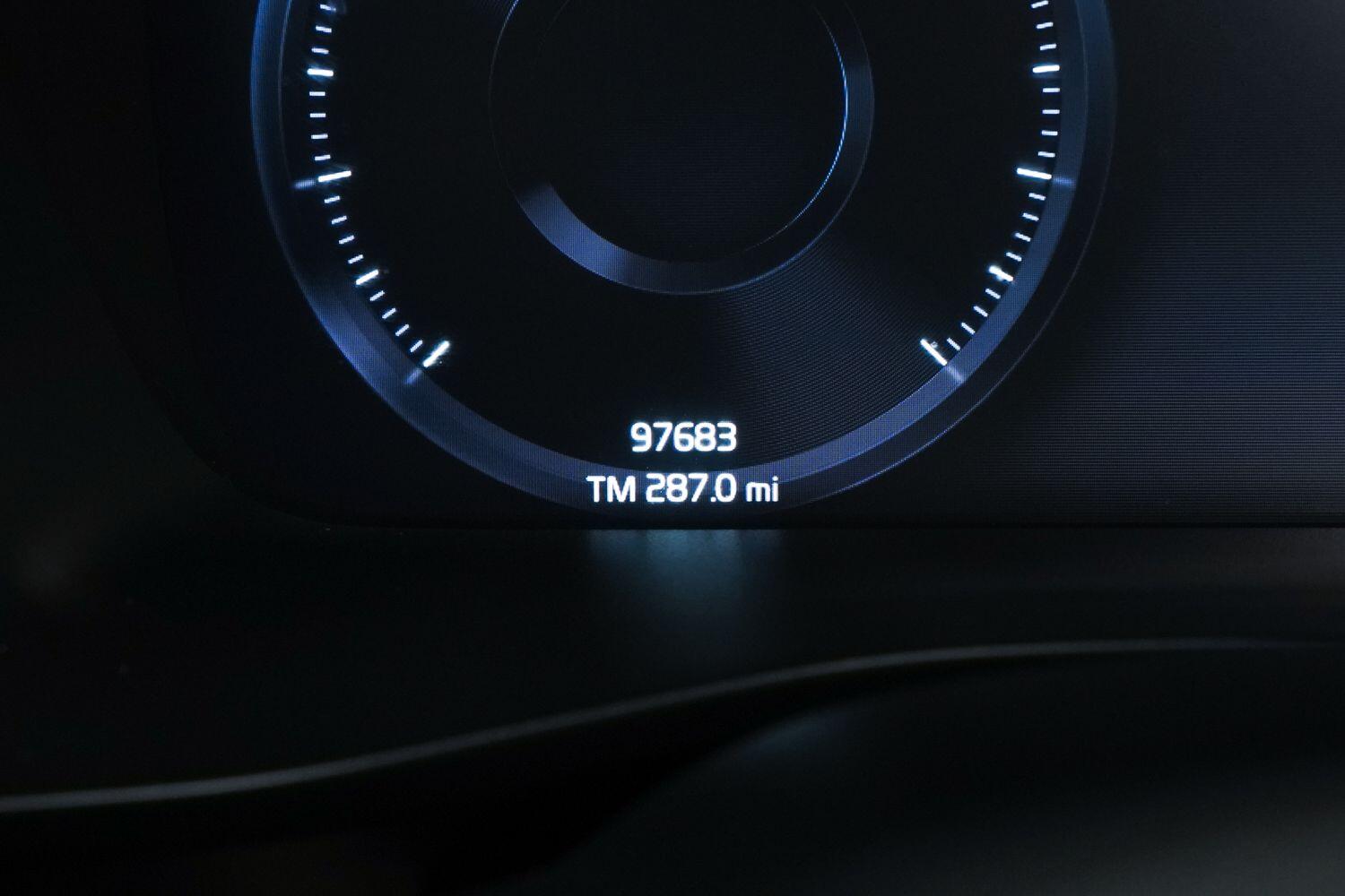 Volvo XC40 view 22